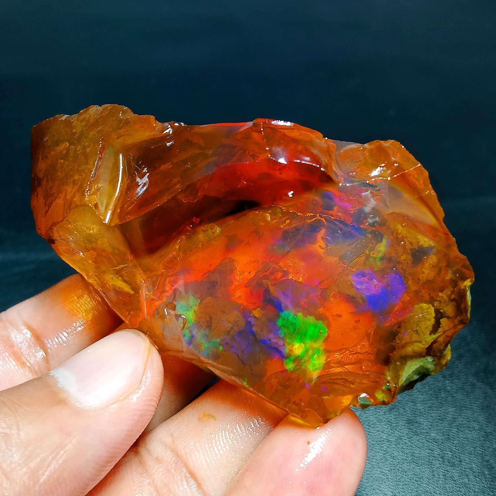 379ct Opal Rough – Bright Orange with Vivid Play-of-Color, 81x33x28mm