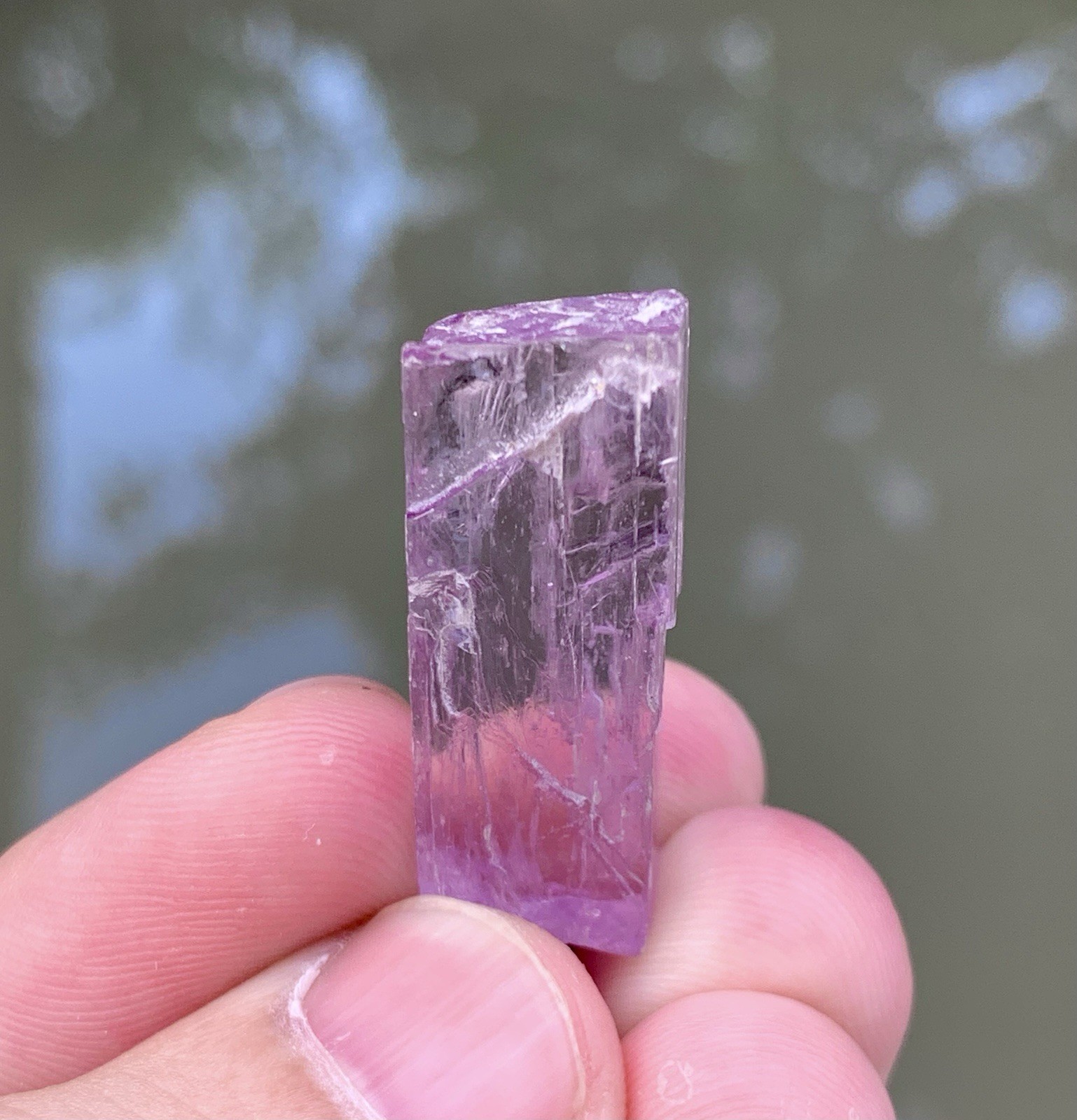 146 Ct Natural Kunzite Crystal From Afghanistan Gemmy Pink