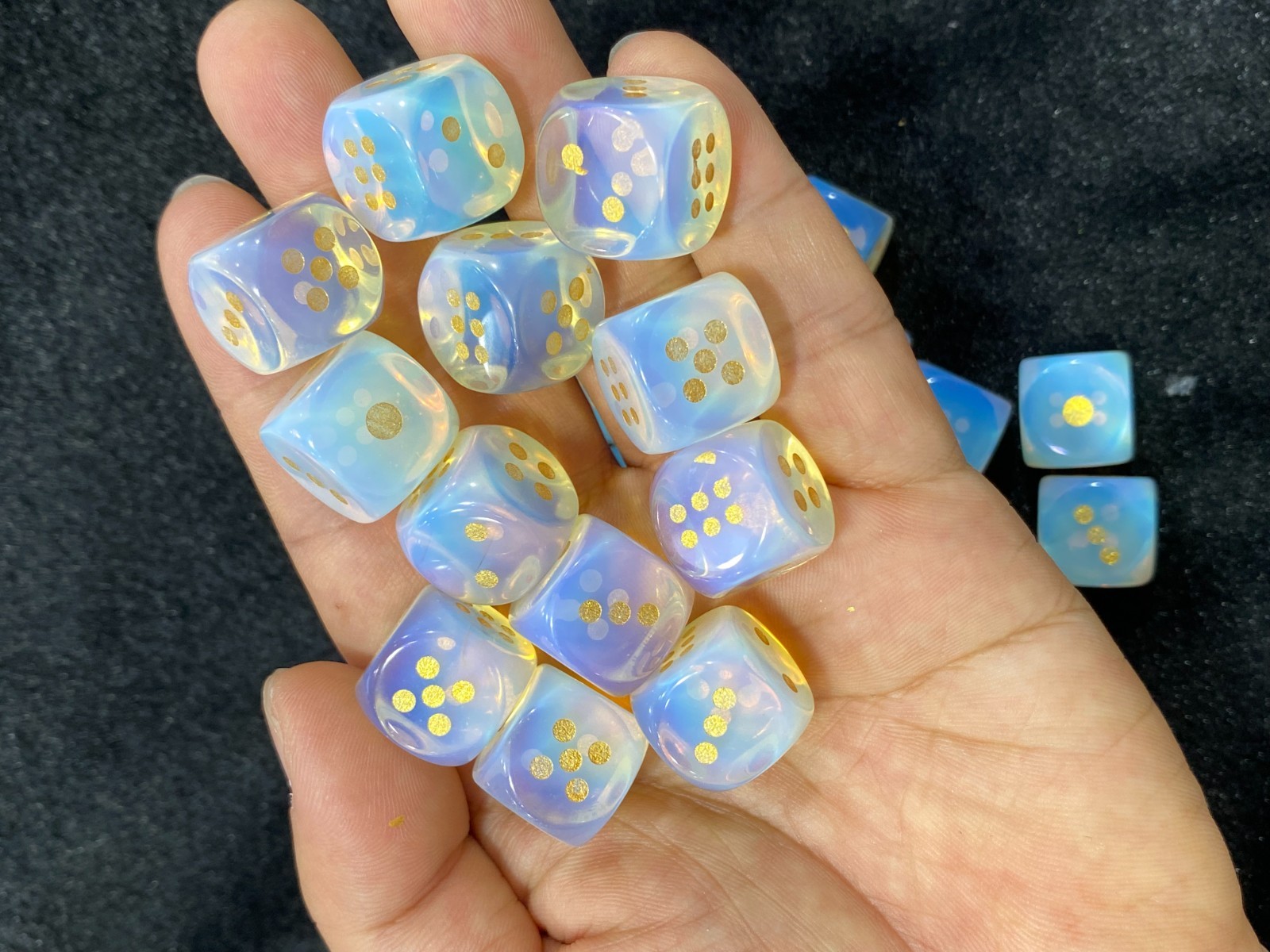2pcs Opalite Hand Carved dice Quartz Crystal Reiki Healing Gift Decor Randomly