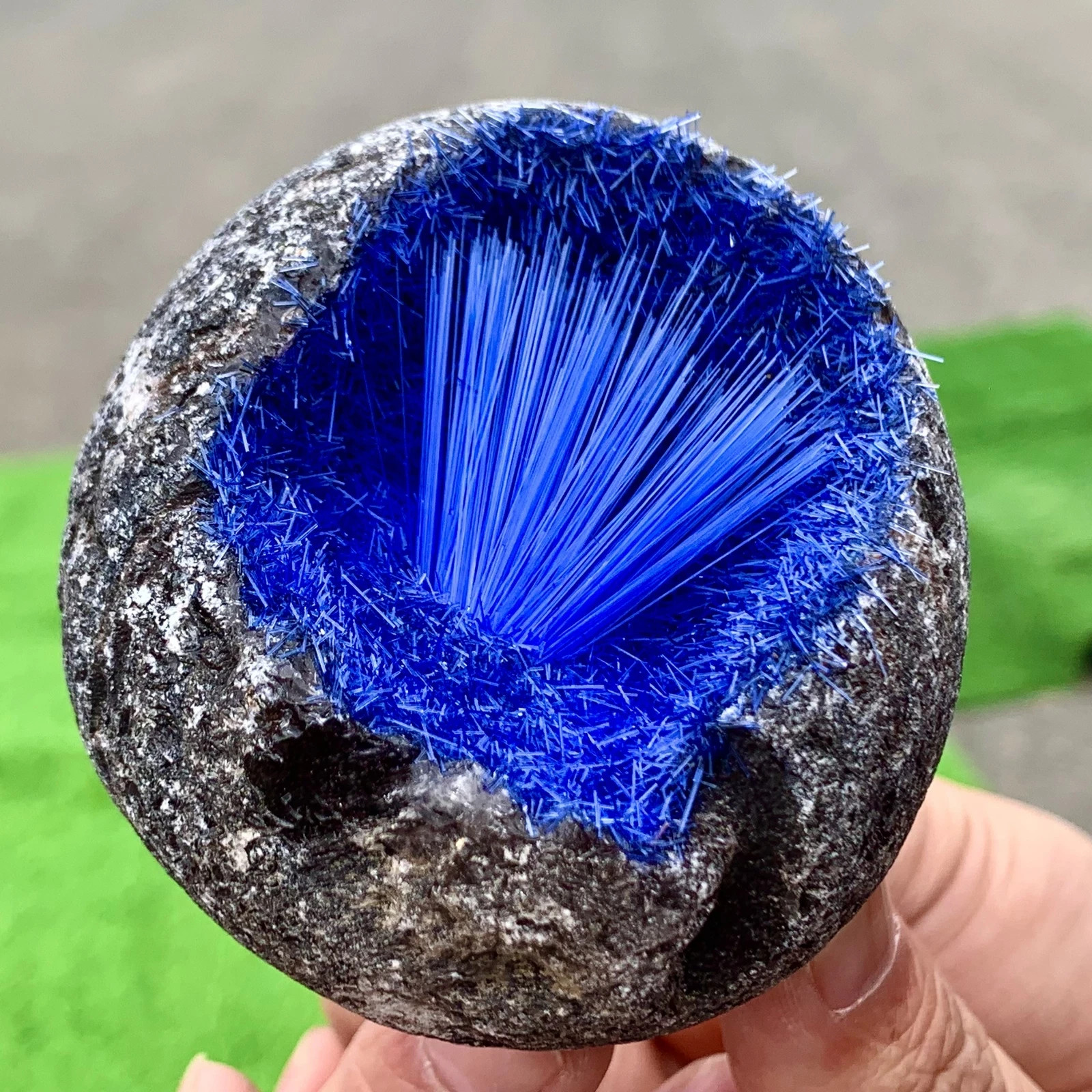 Rare Blue Magnetite Quartz Clusters Goethite Quartz Energy Stone Specimen Gifts