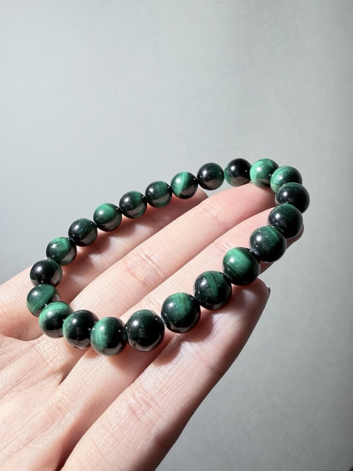 Natural Green Cat Eye Chatoyant Malachite Bracelet 8mm 6.1″