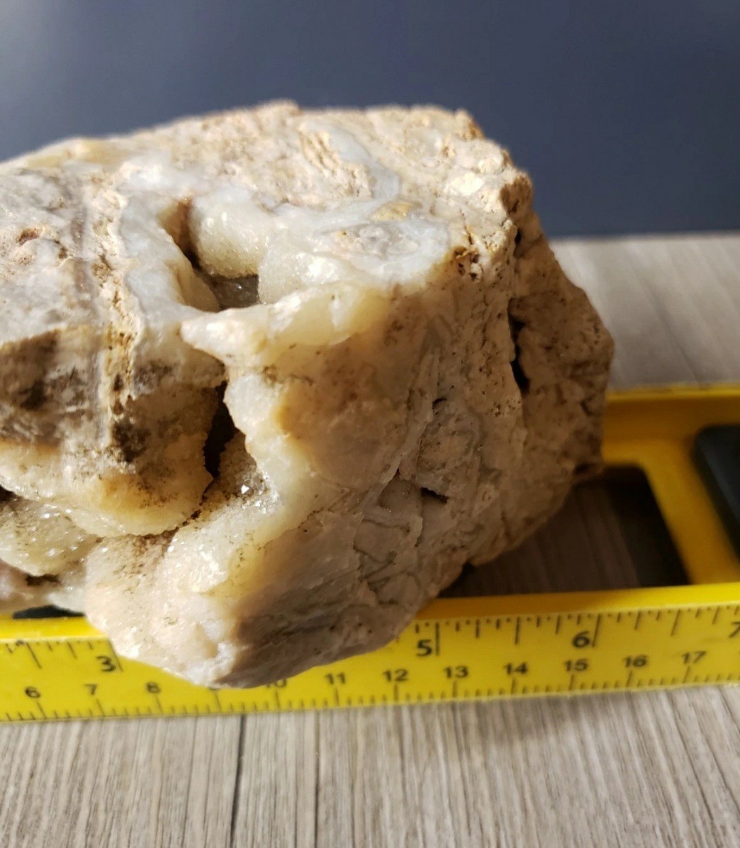 Set Of 3 Geode Rocks.Quartz Agate Quarter Piece Decor 5.5″ X 4″ And 5×3 ” 6×4″