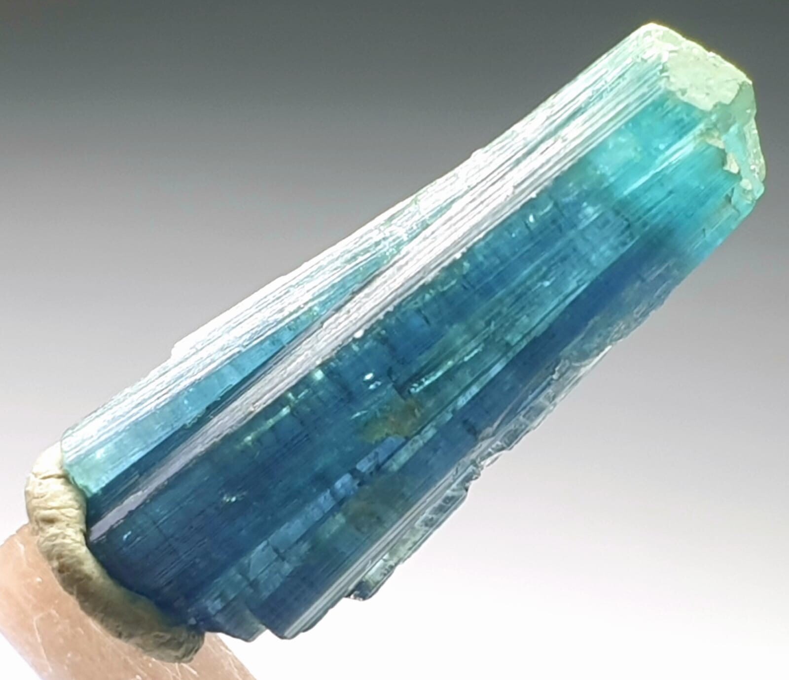 Top quality indicolite color tourmaline spray shape crystal from Afghanistan
