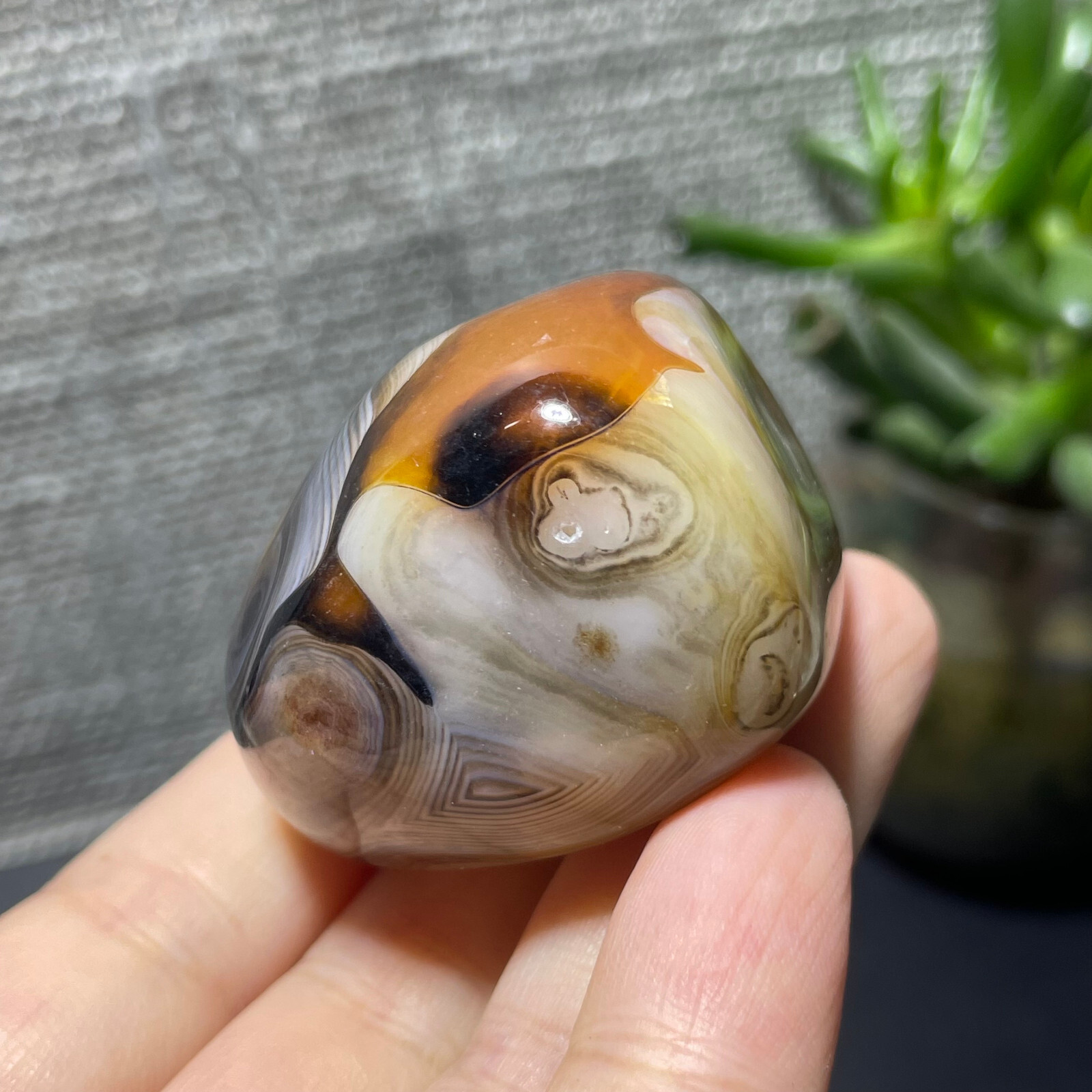80g Crazy Lace SILK Banded Agate Polished Crystal Tumbled Stone Madagascar M7712