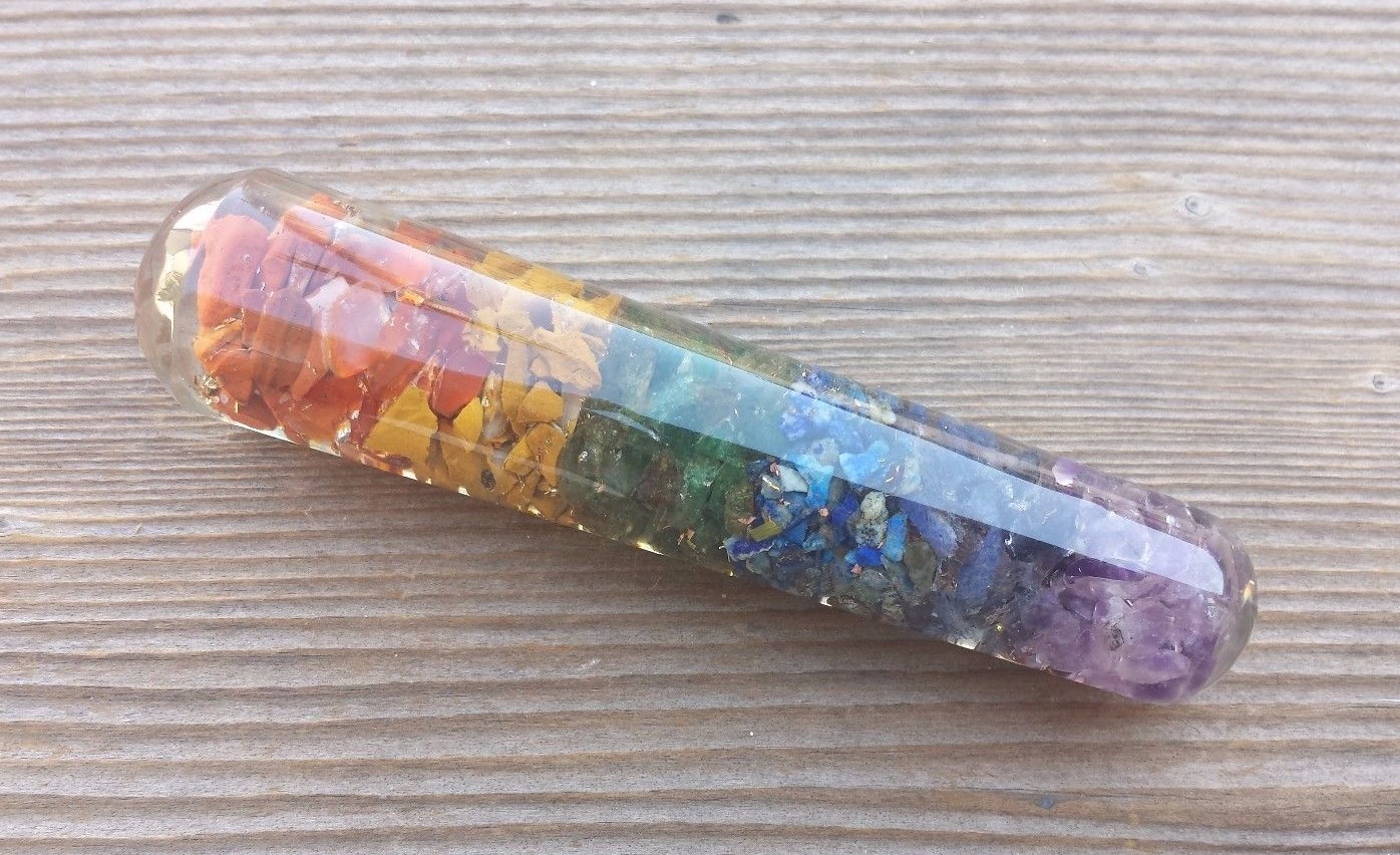 ORGONE 7 CHAKRA LAYERED GEMSTONE SMOOTH WAND ORGONITE (ONE)