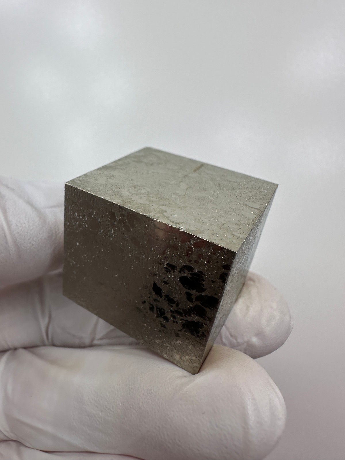 MIRROR SHINE__Beautiful Lusterous 1 1/8 ” Pyrite Cube__Navajun Mine, Spain