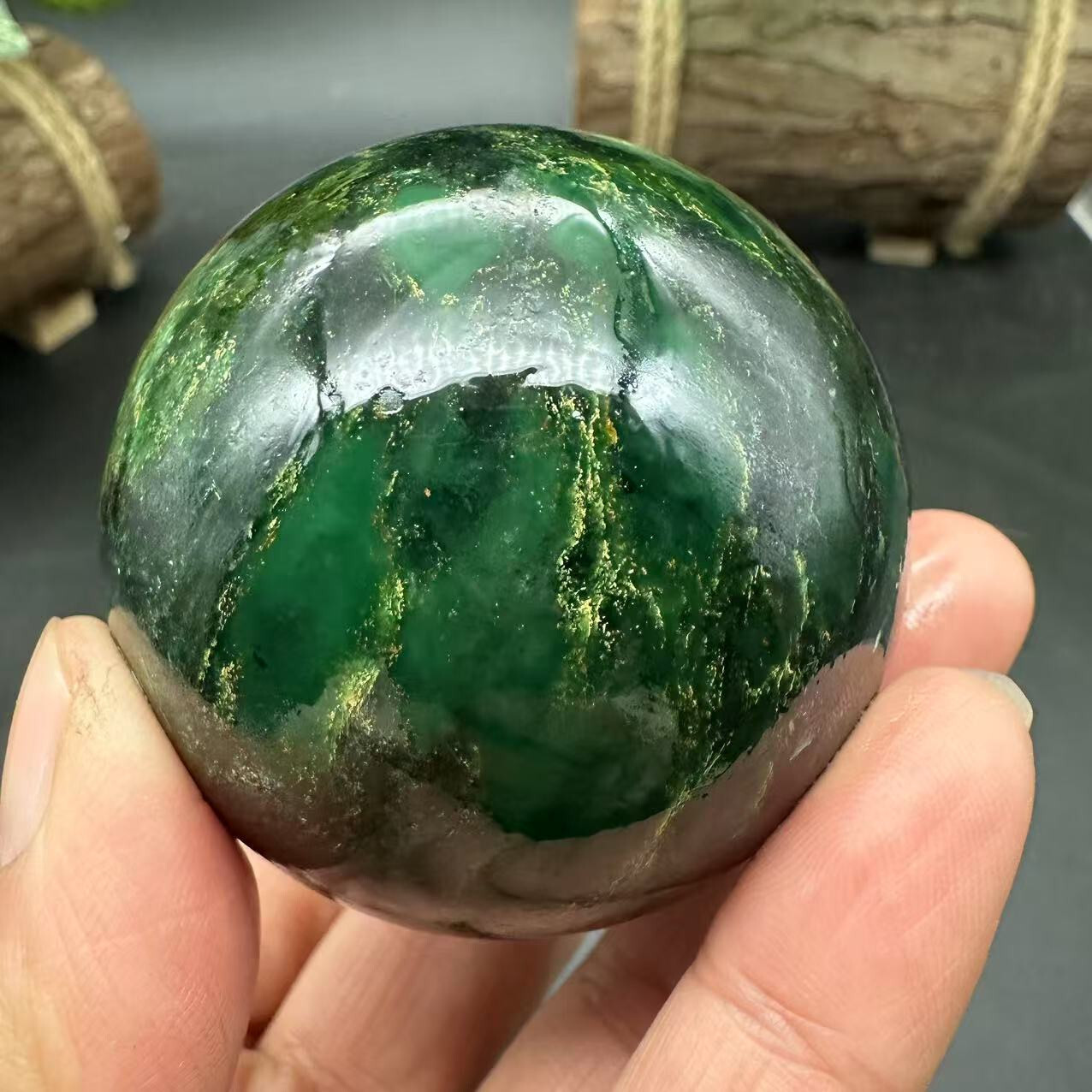 1pc Natural emerald Quartz Ball Crystal polished Sphere Healing energy gift 50mm