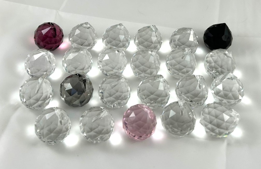 23Pcs Crystal Light Ball Prism 30mm Faceted Sun Catchers Drop Pendants