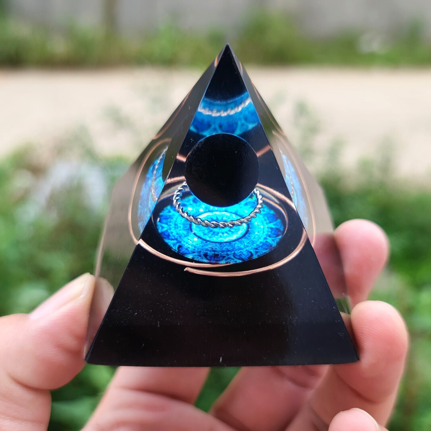 Orgone Pyramid Black Obsidian Stone Orgonite Pyramid Chakra Crystal Orgonite