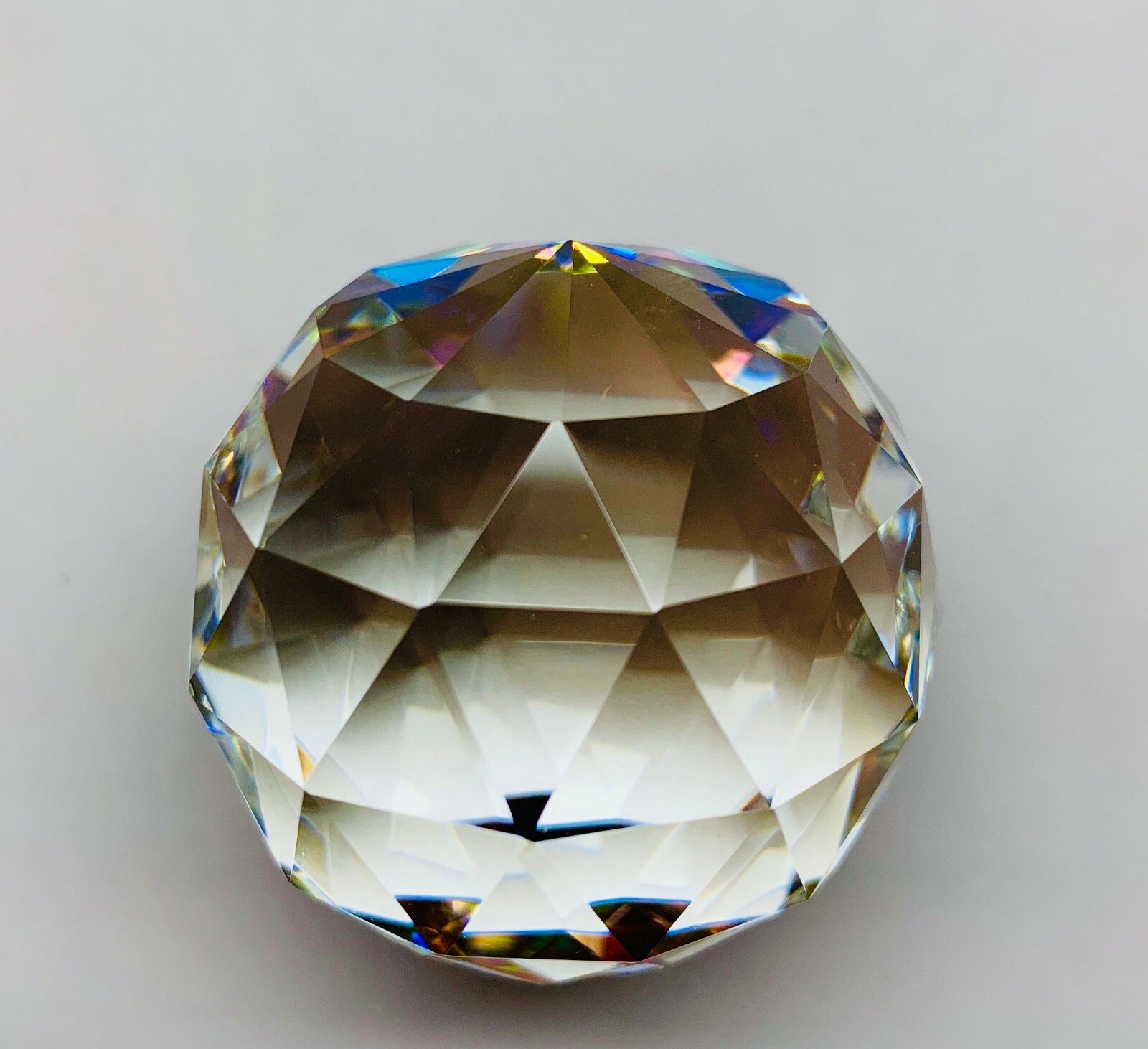 Faceted Crystal Ball/ Paperweight 20 mm