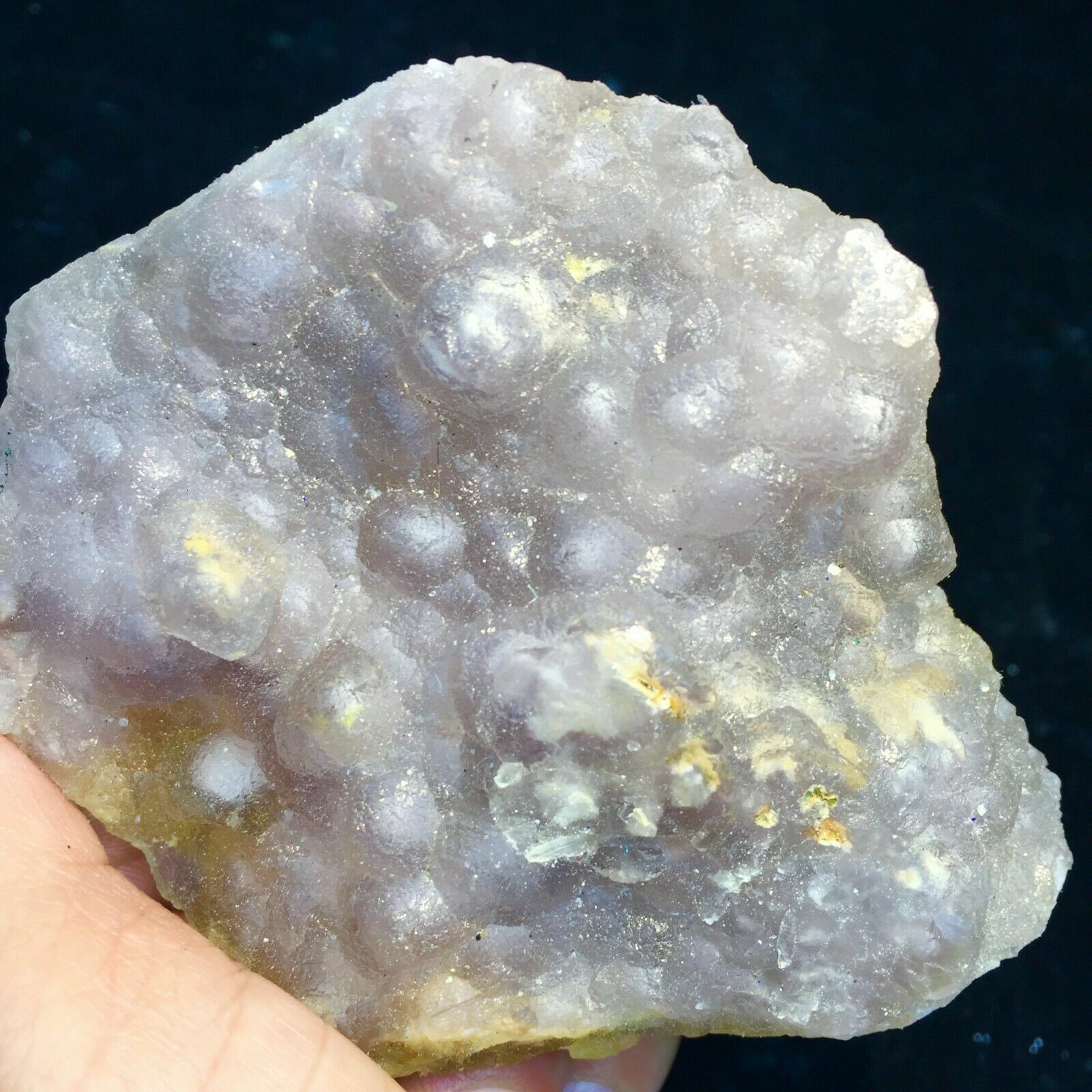 200g Natural Shiny Pyrite Based on the Purple Spherical Fluorite Crystal