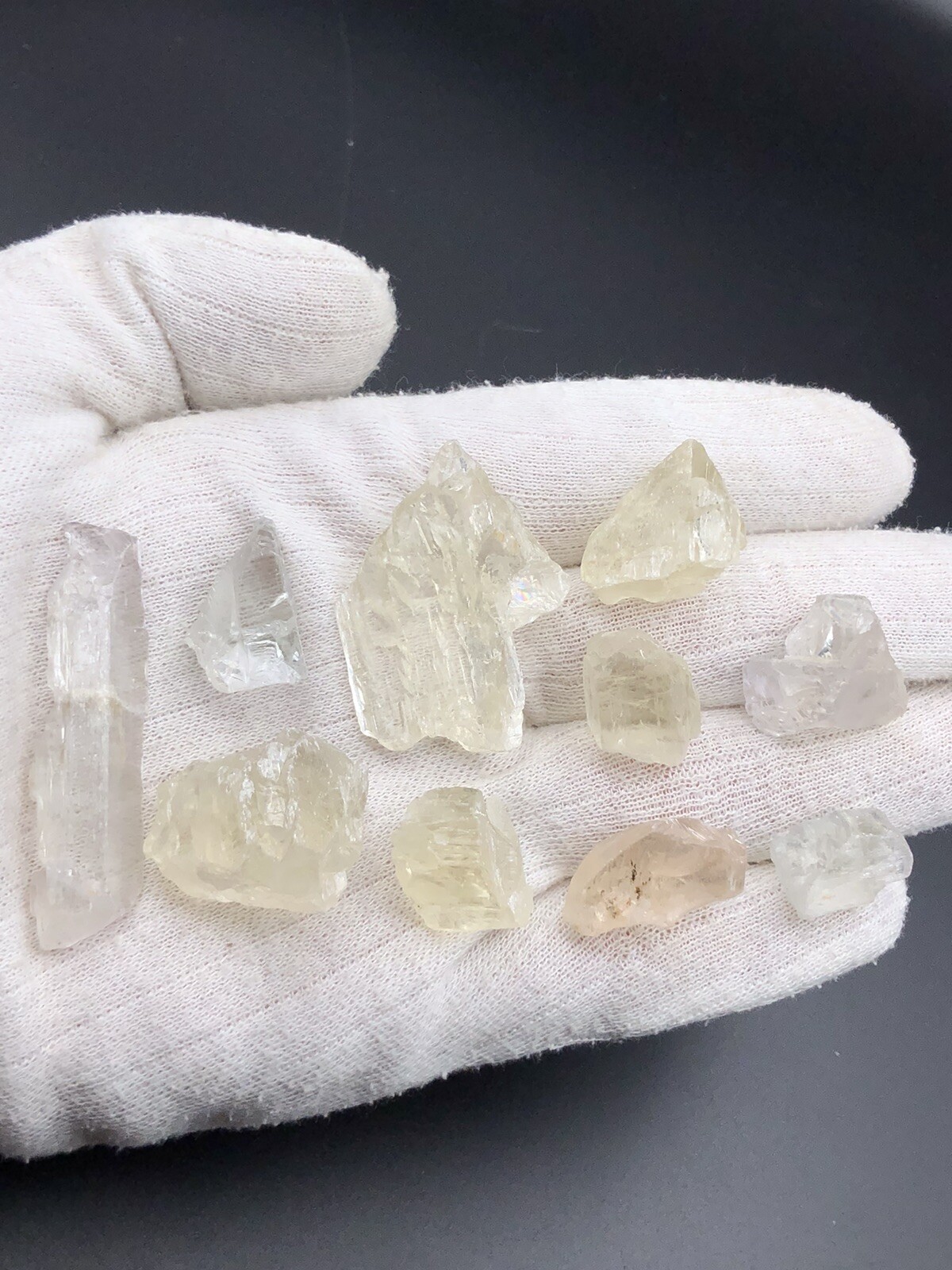 76 Grams Natural Kunzite Crystal From Afghanistan