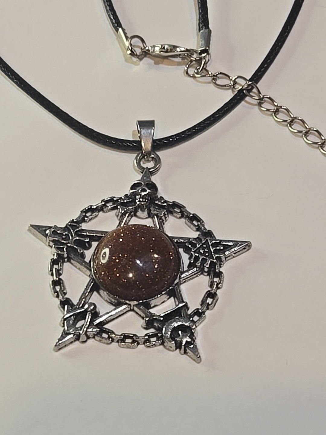 Gold Fleck Sand Gem 5 Pointed Skull And Moon Pendant Alloy Rope Neckla E