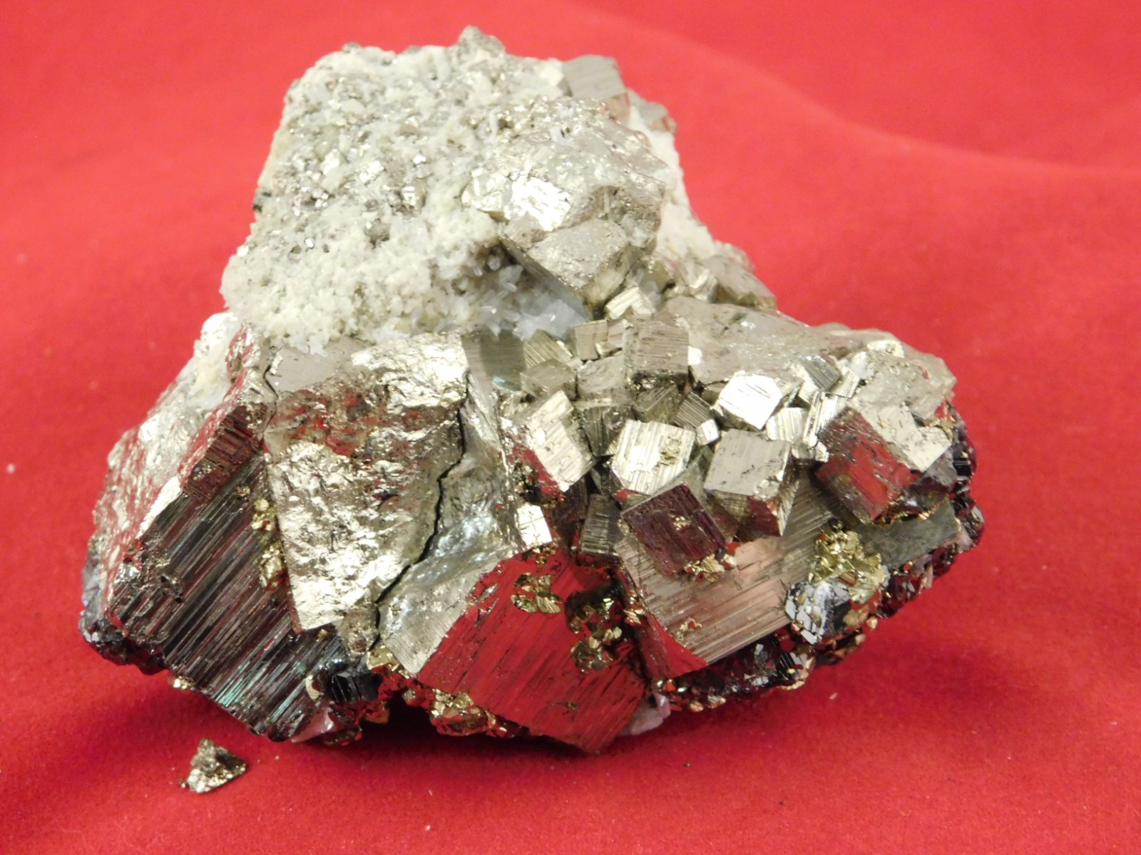 Sphalerite Crystal Cluster with Chalcopyrite Calcite and Pyrite 214gr