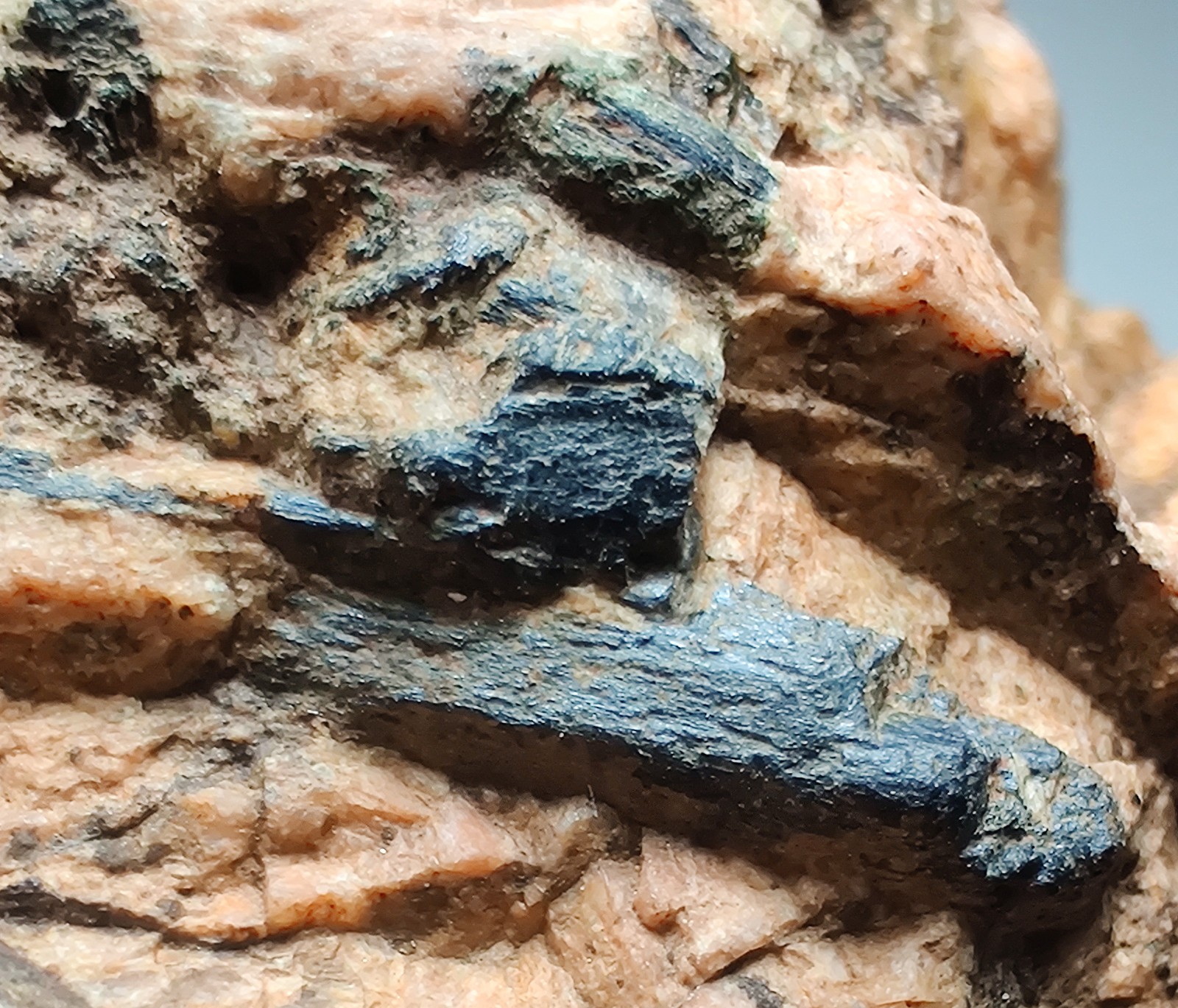 Aegirine crystals on Anorthoclase Feldspar. Stettin, Wisconsin. 574 grams.