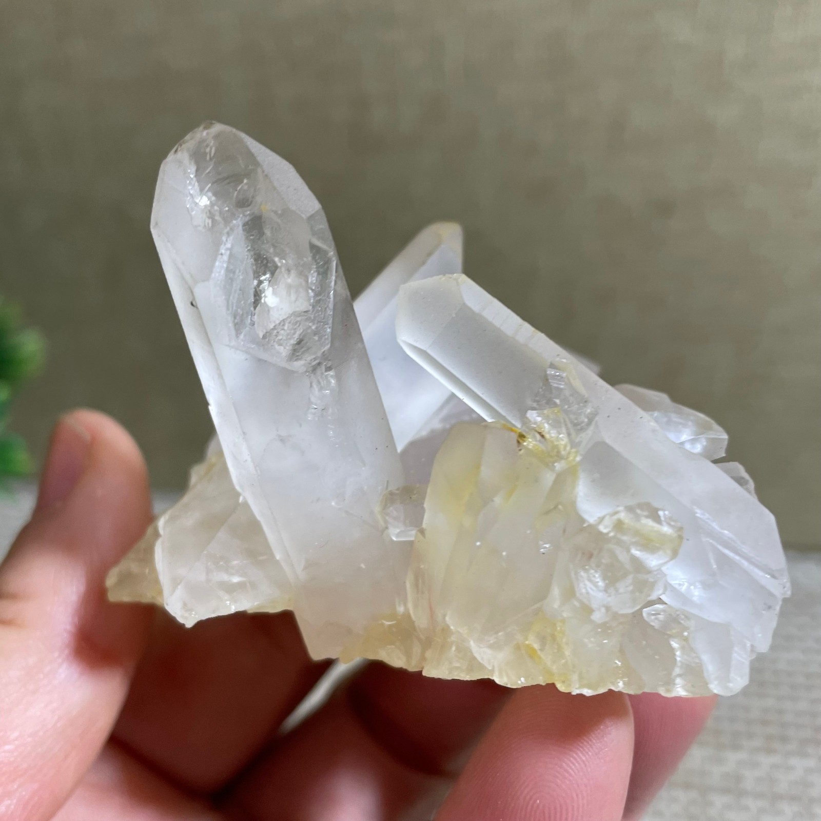 83g Natural White Clear Quartz Crystal Cluster Rough Healing Specimen