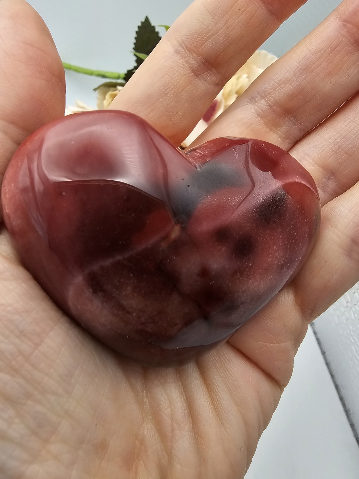 ✨️SALE✨️ Red Multicolored Mookaite Crystal Carved Heart Palm 5.8cm 103g Jasper
