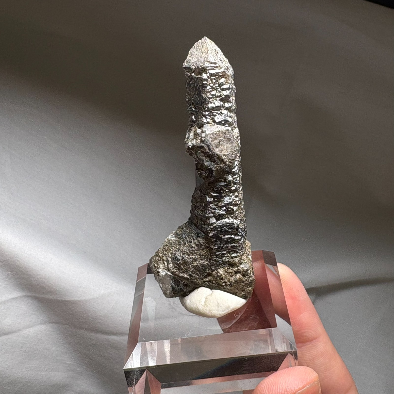 Natural Etched Flashy Point Rare Specimen Raw Mineral Healing with Acrylic Stand