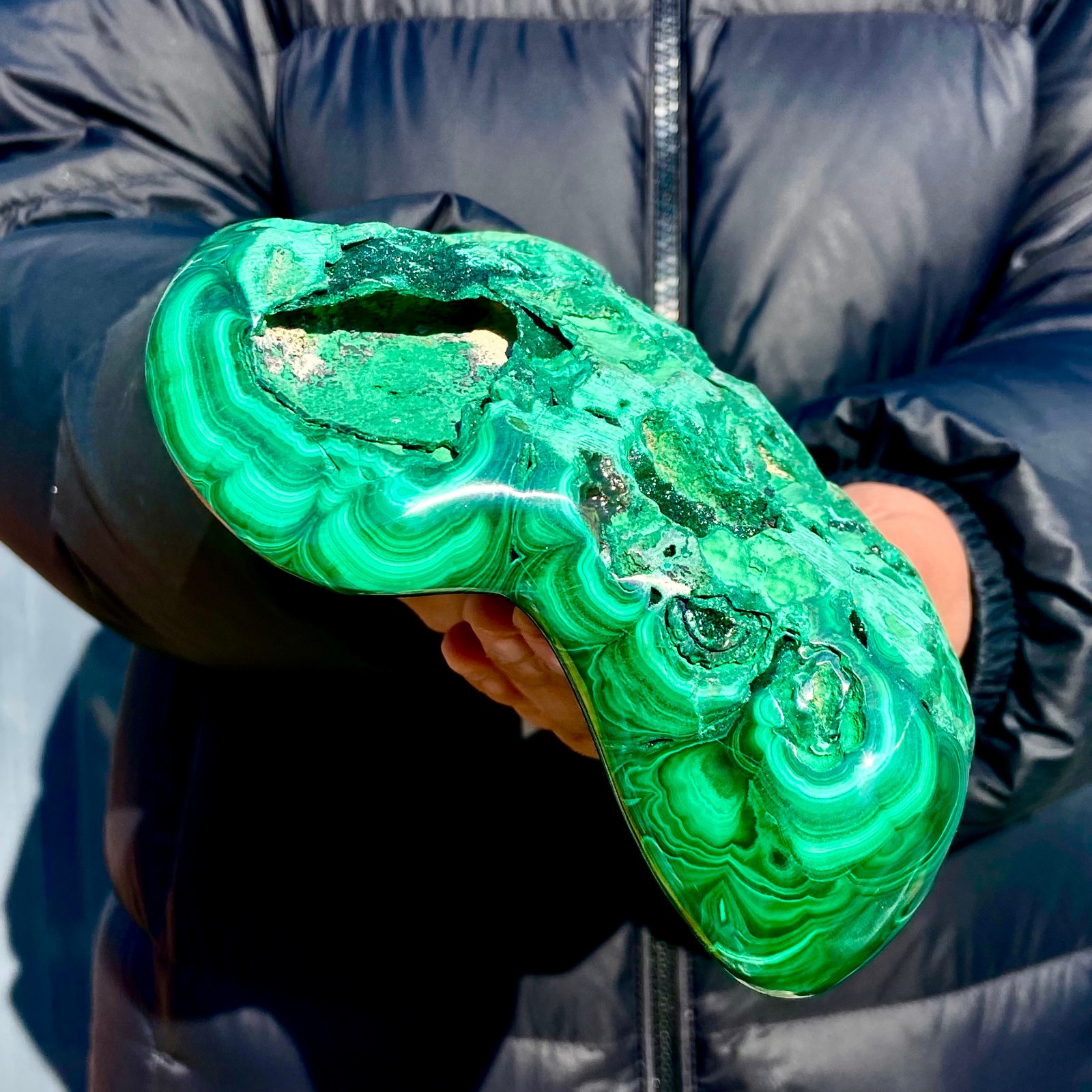2.7LB Natural glossy Malachite transparent cluster rough mineral sample