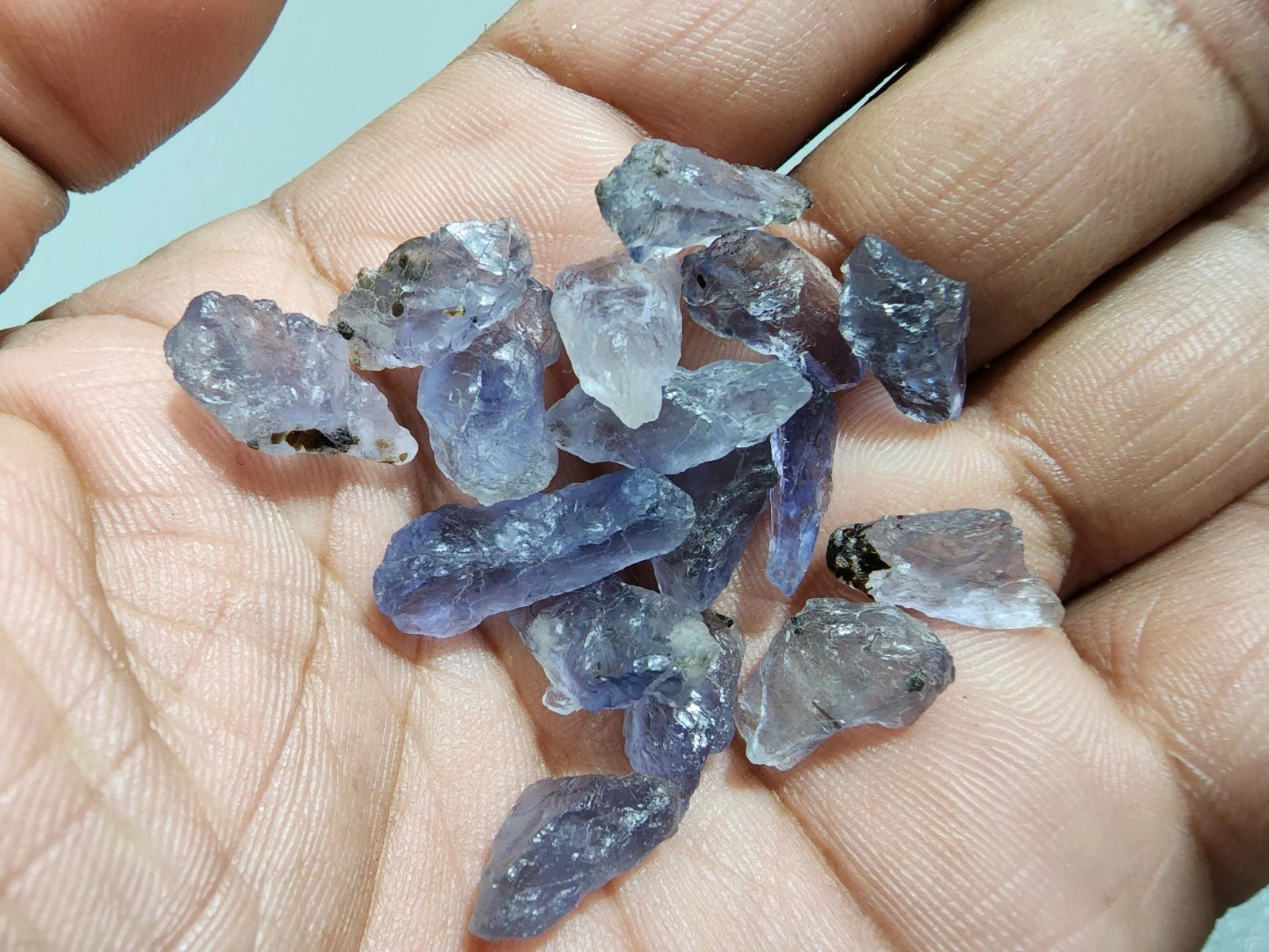 Good Quality Blue Iolite Raw 16 Pcs Lot Size 14-20 MM Crystal Loose Gemstone