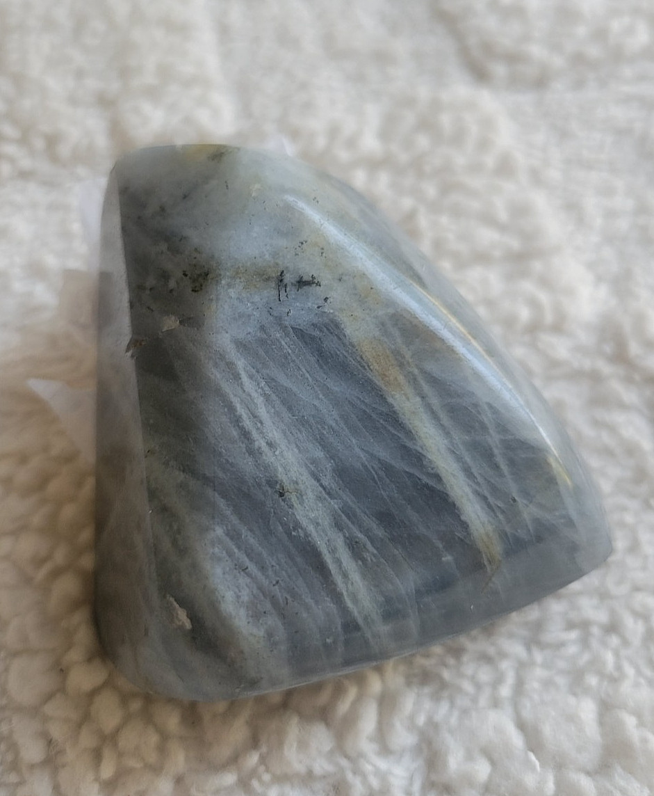 125g Polished Labradorite Crystal Stone – 2.5″