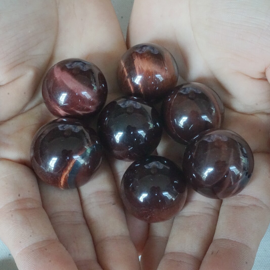 2.2LB 42Pcs Natural Red Tiger Eye Quartz Crystal Sphere Ball Healing 24-26mm
