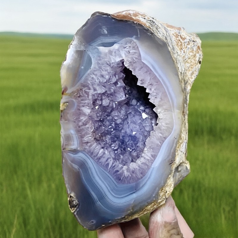 2.73LB Natural agate amethyst cave quartz crystal cave mineral specimen