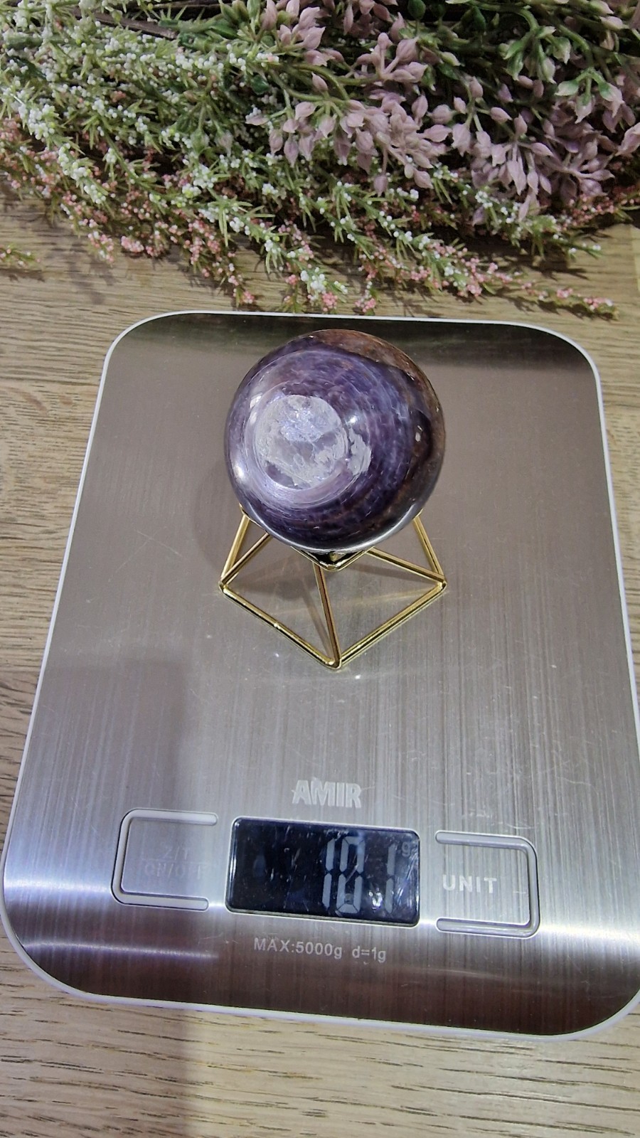 Purple Mica Crystal Sphere Strong Flash Free Holder 101g 40.6mm