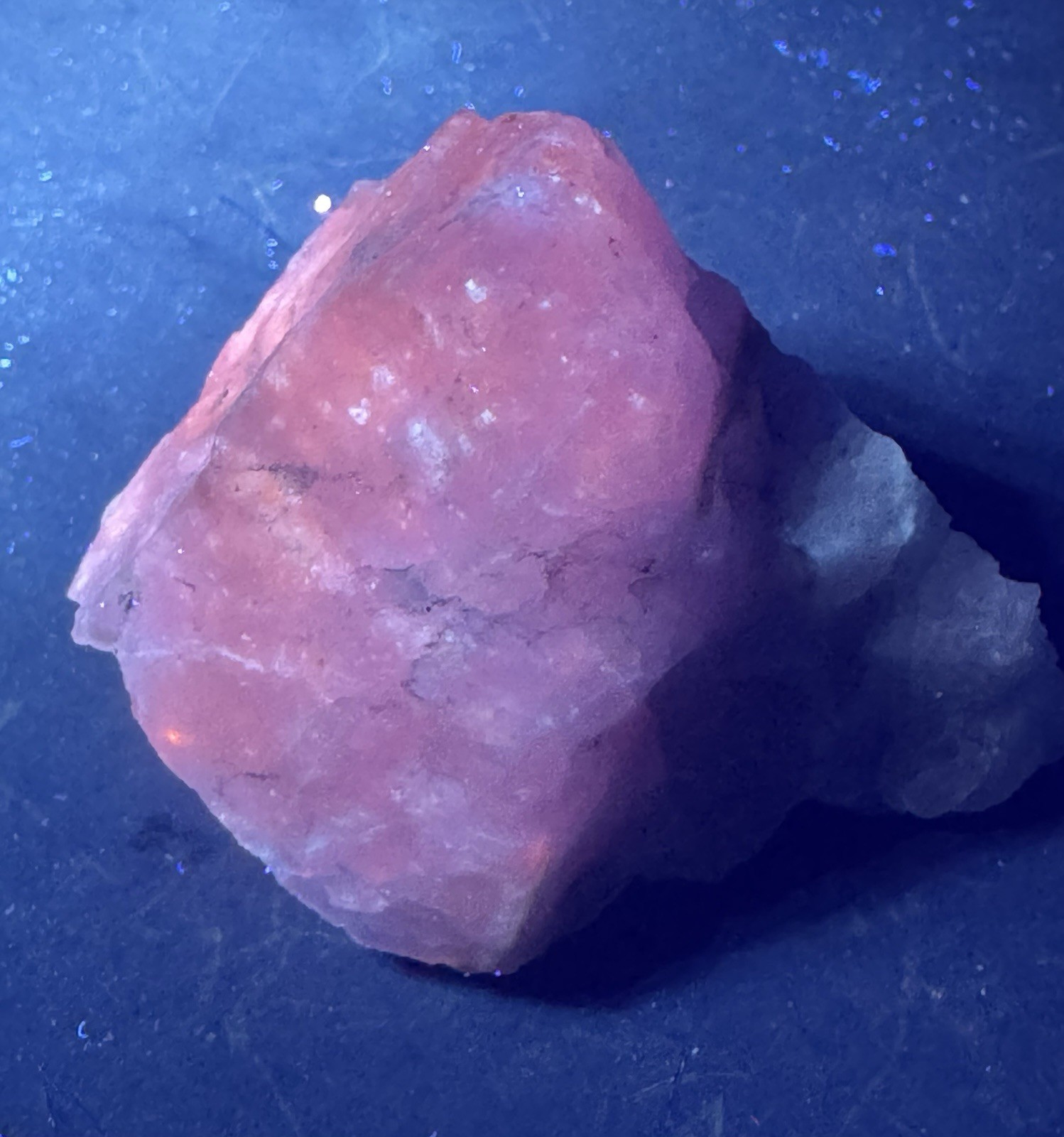Hackmanite Rough Crystal 36g | UV Reactive Color Change Mineral