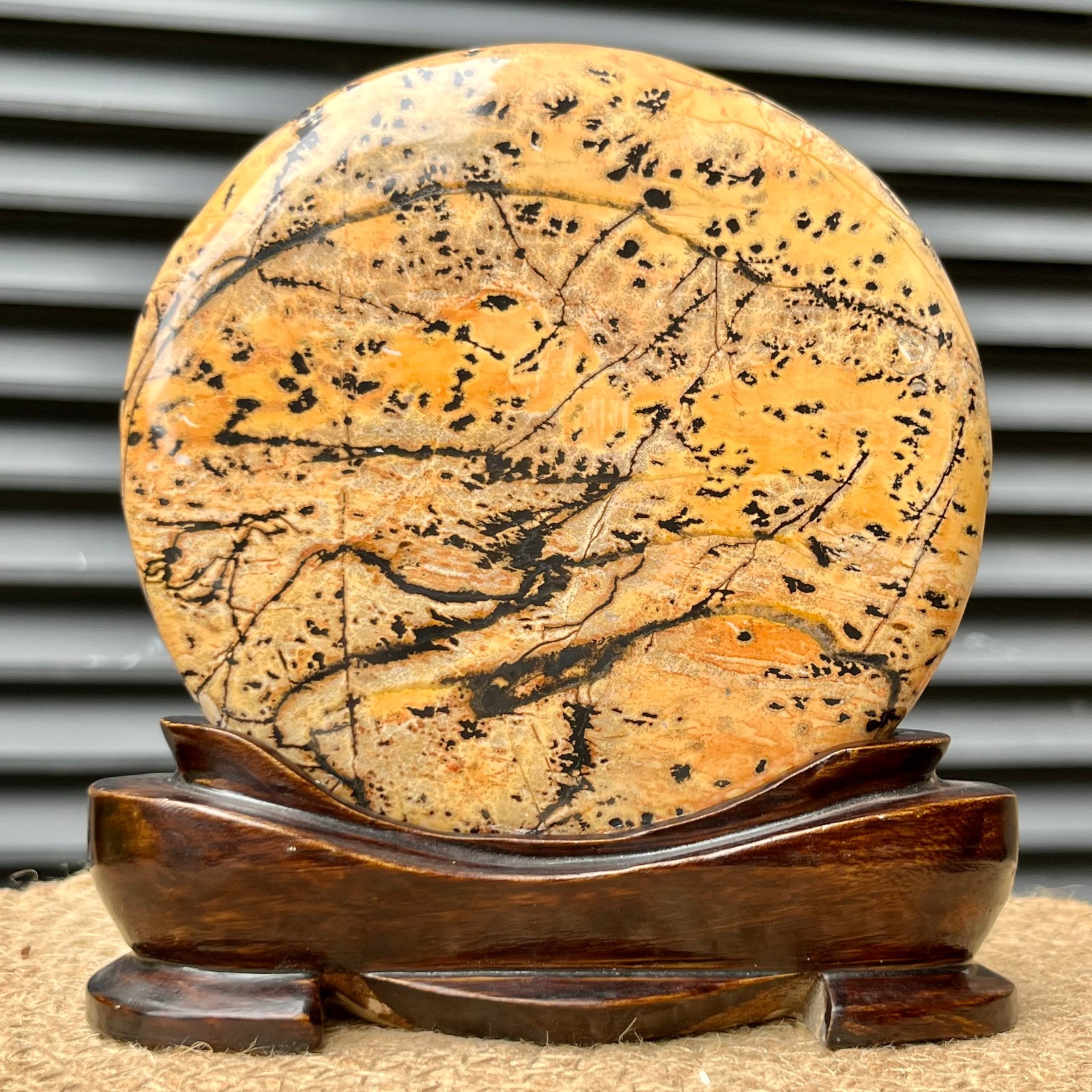 840 g Landscape Stone Art Anniversary Gift Display w/ Wood Decor