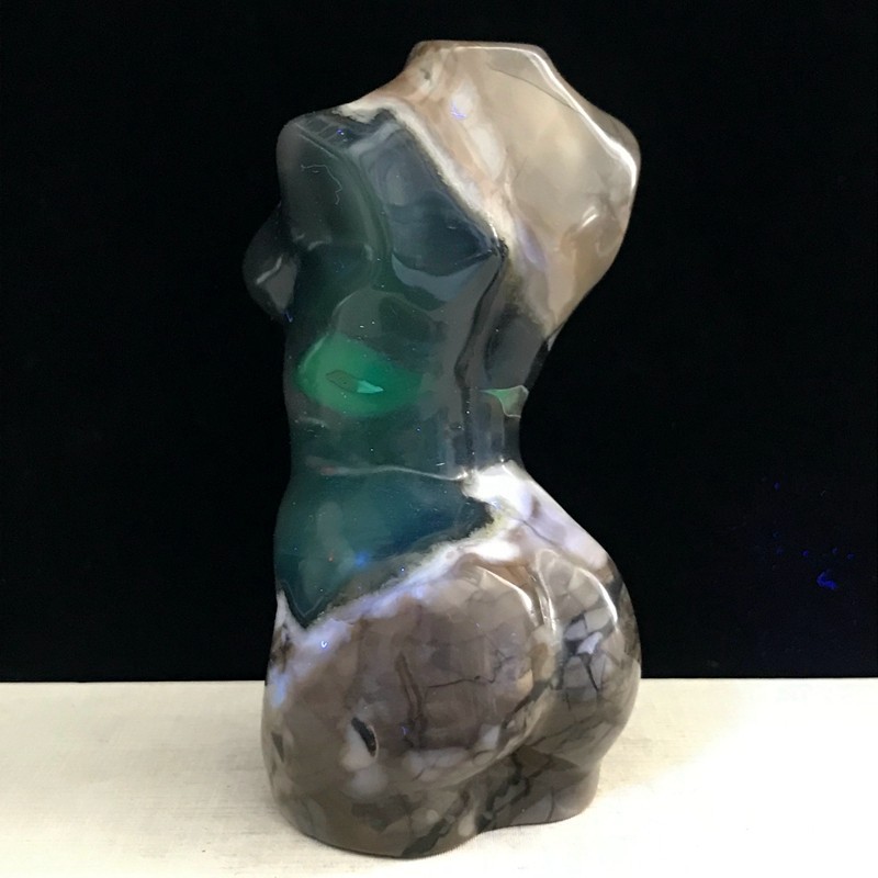 290G Natural Volcanic agate Crystal Hand Carved female model Healing Reiki