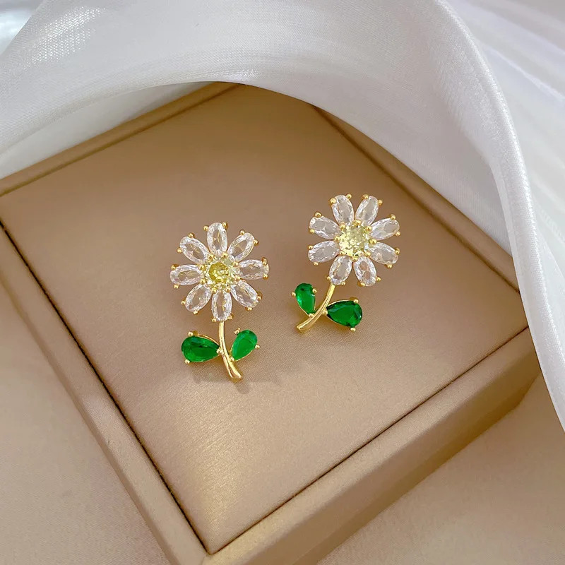 Women’s Fashion Jewelry Gold Cubic Zircon Sunflower Earrings Necklace Set Reiki