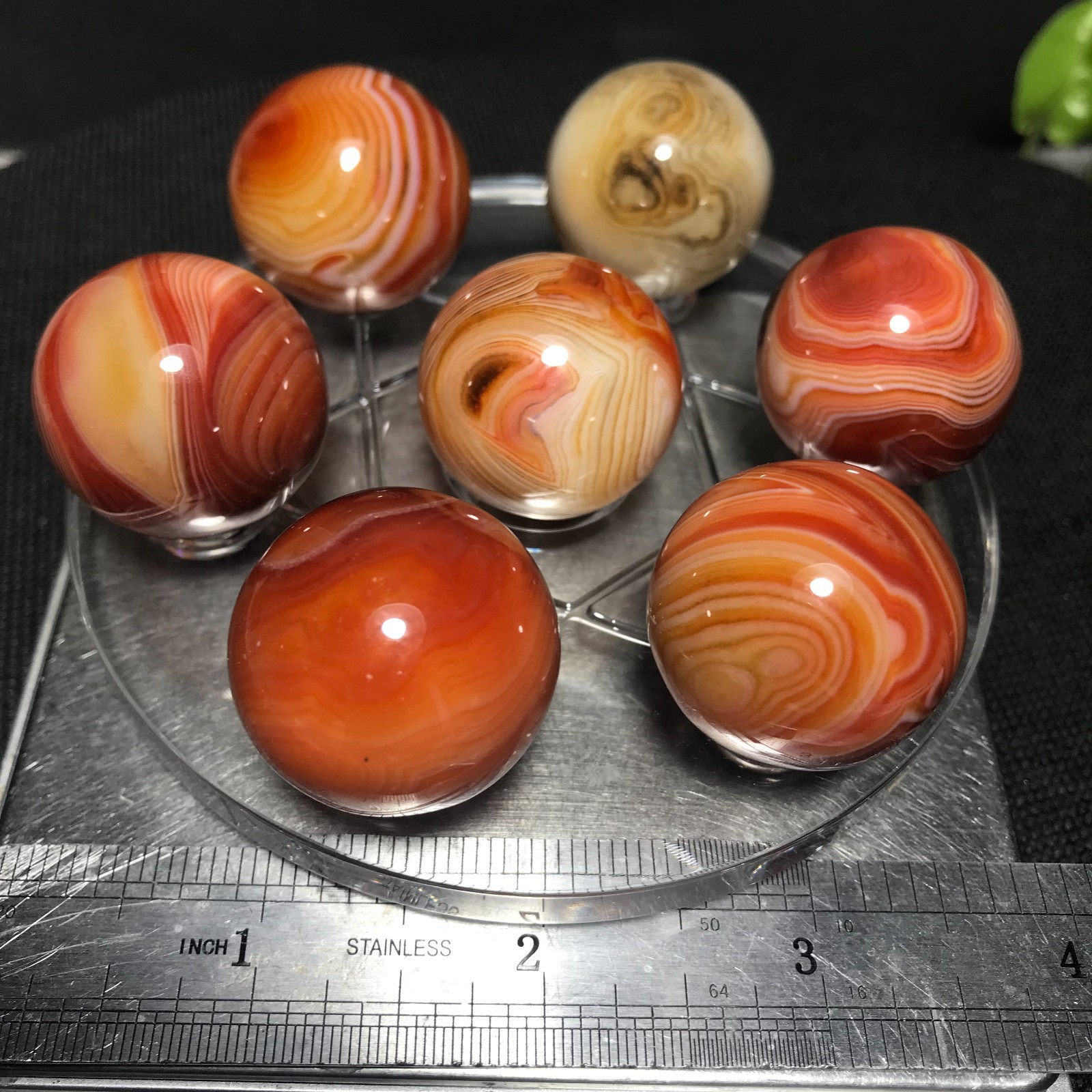 195g 7pcs 26mm Polished Silk Banded Lace Agate Ball Madagascar+base 476