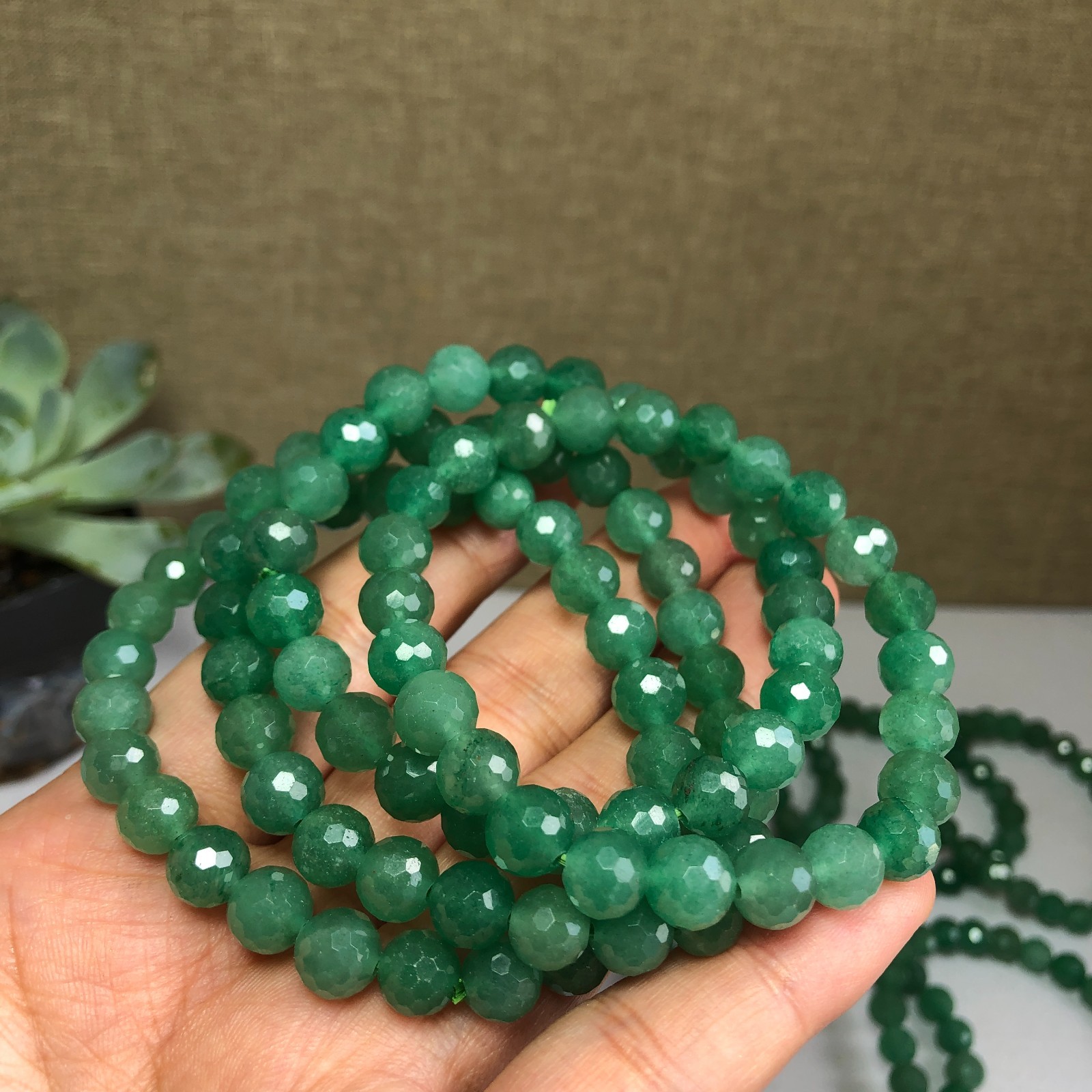 5Pcs Wholesal Natural Aventurine Quartz bracelets Crystal ball sphere facet 8mm