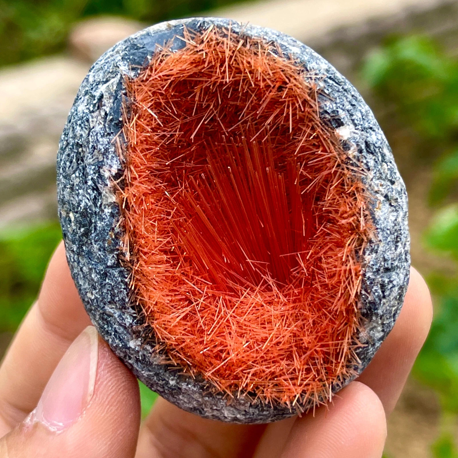80g Orange Meteorite Goethite Mineral Dandelion Zeolite Quartz Geode Specimens