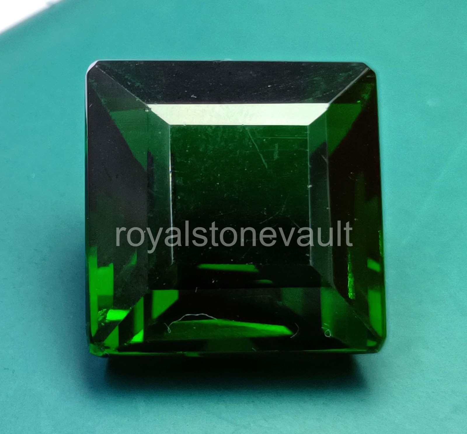 Loose Gemstone 23.05 Ct Natural Green Emerald – IGL Certified Princess Cut 5AOT