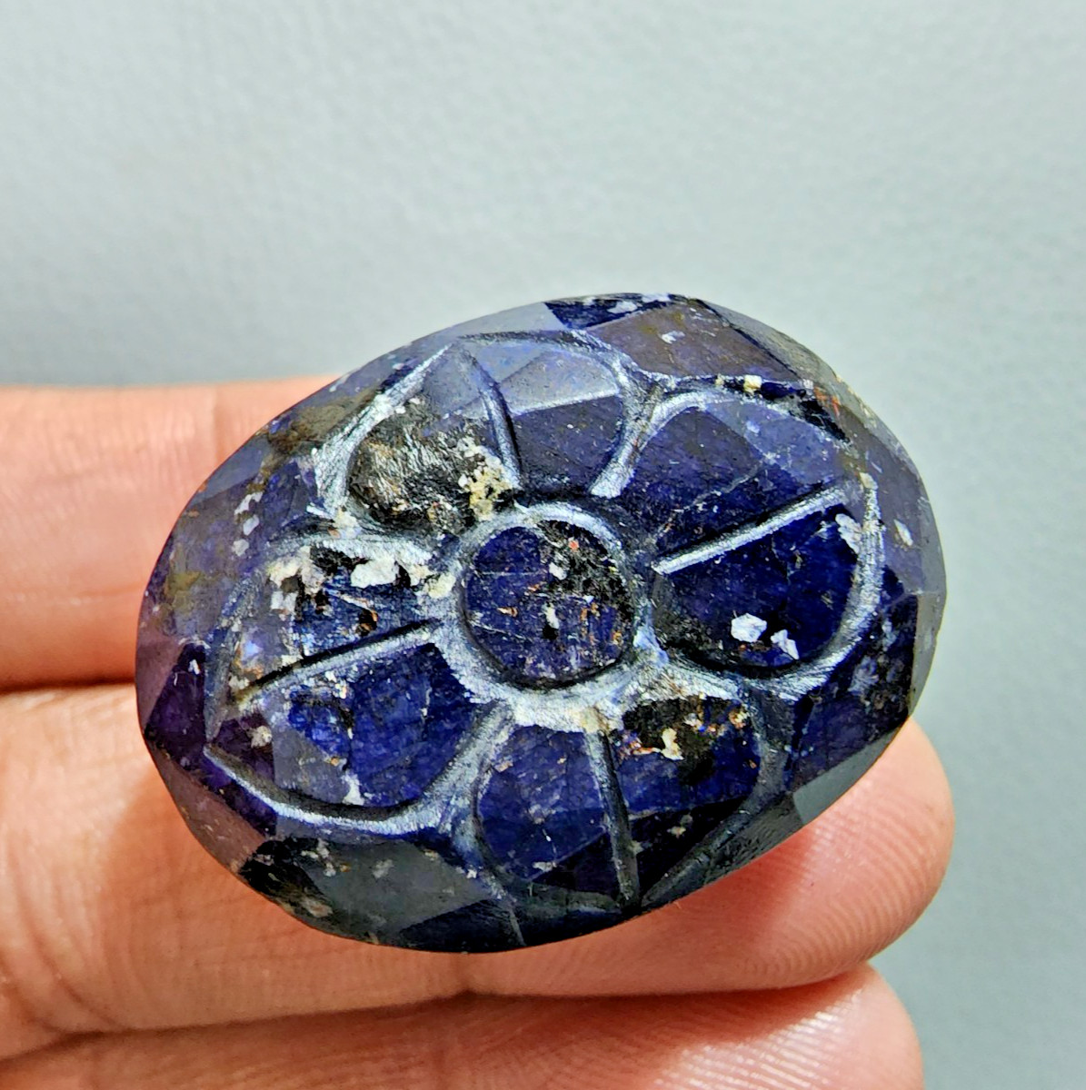 Attractivew Blue Sapphire Carving 172 Ct Natural Gemstone Unique Collector Piece