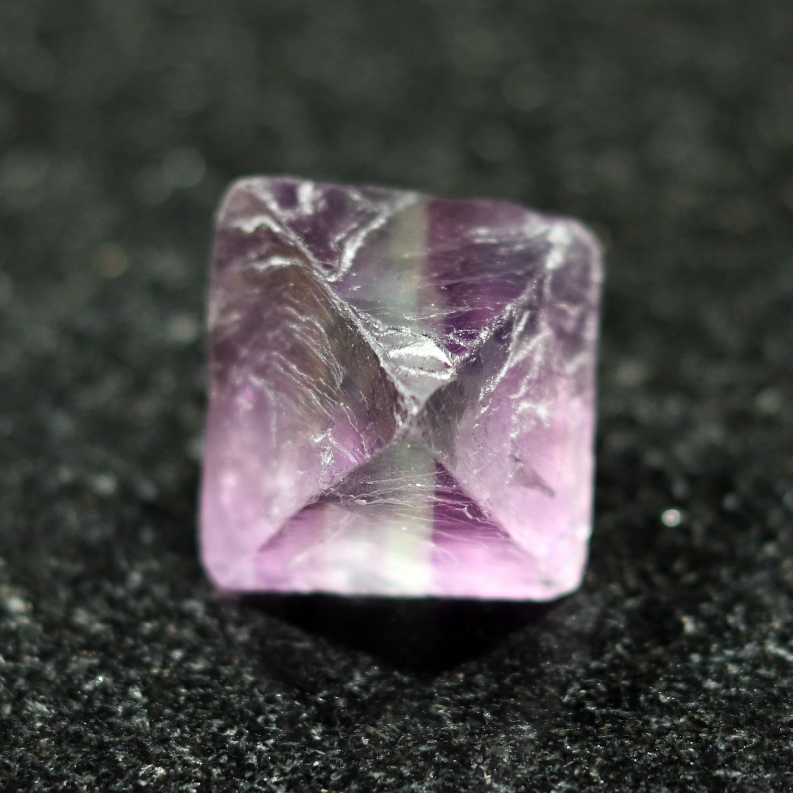 Fluorescent Mineral Specimen: Fluorite Octahedron (FLU63)