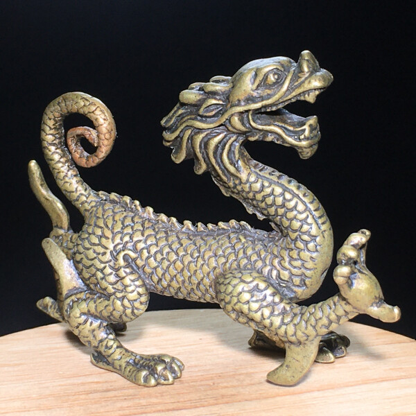 105g Ancient Chinese Handcrafted.Brass Exquisite.Perfect dragon sculpture.gift