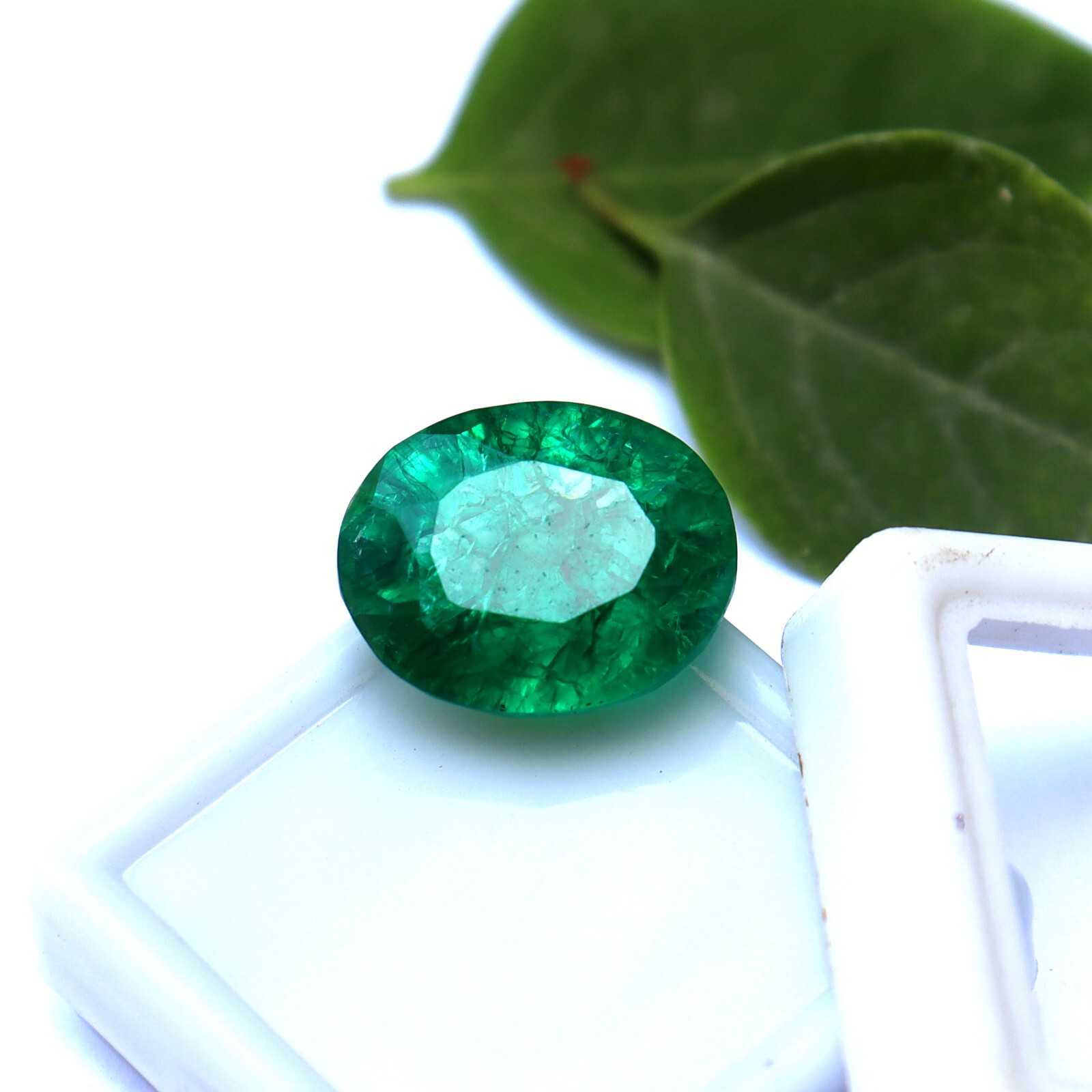 Green Emerald Certified Natural Colombian Oval Cut Loose Gemstone 10.55 Ct