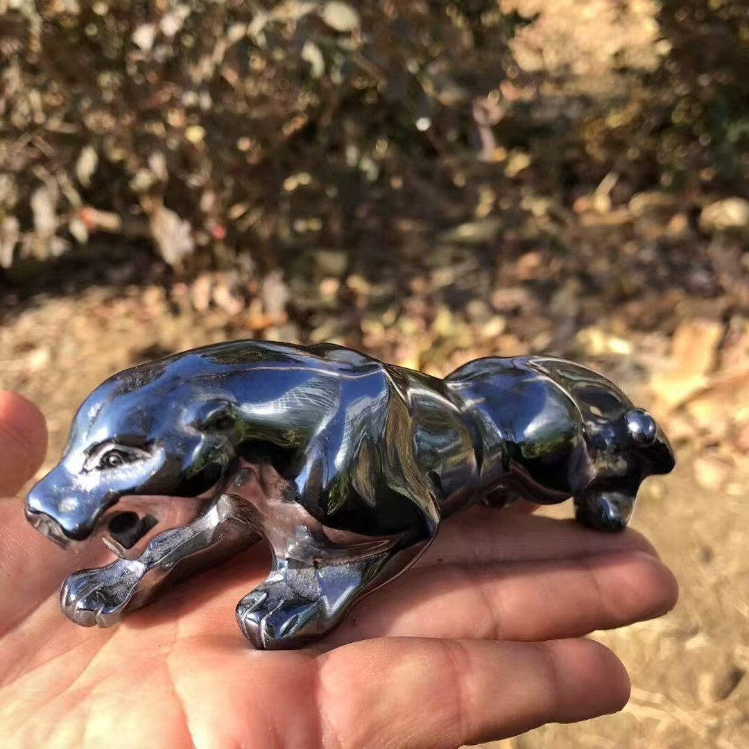 1pc Natural hematite Quartz Leopard Skull Carved Crystal Skull Healing decor