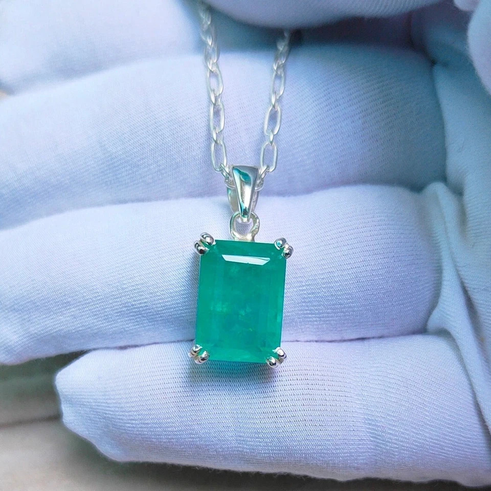 Natural Green Emerald 21 Ct 925 Silver Emerald Shape Pendant IGL Loose Gems 6LHS