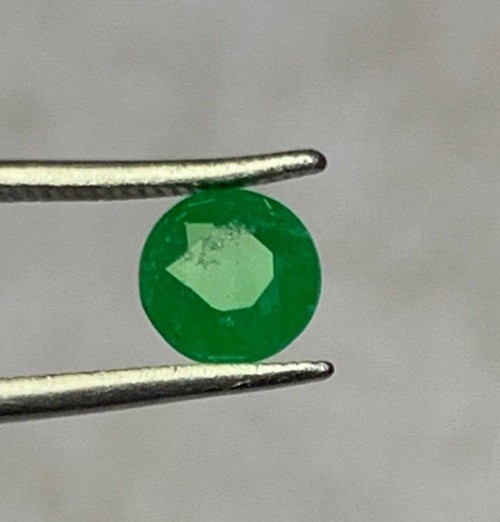 0.82Ct Beautiful Natural Green Color Emerald Round Cut From Swat Pakistan