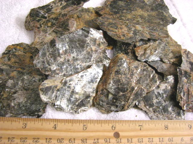 Biotite mica crystal red/tan tabular book form 1/2 pound lot 3-7 pieces 1-4 inch