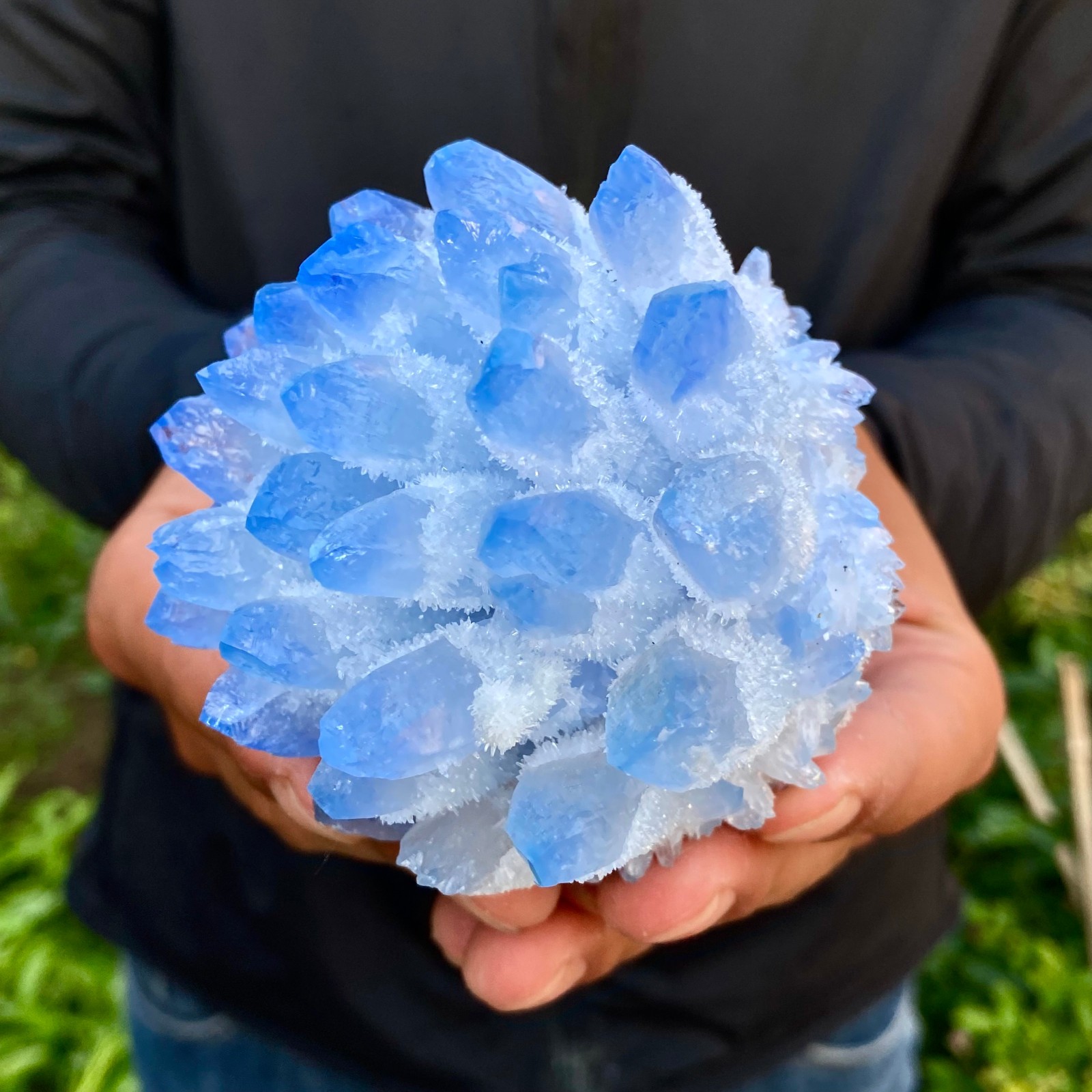 404G New Find blue Phantom Quartz Crystal Cluster Mineral Specimen Healing