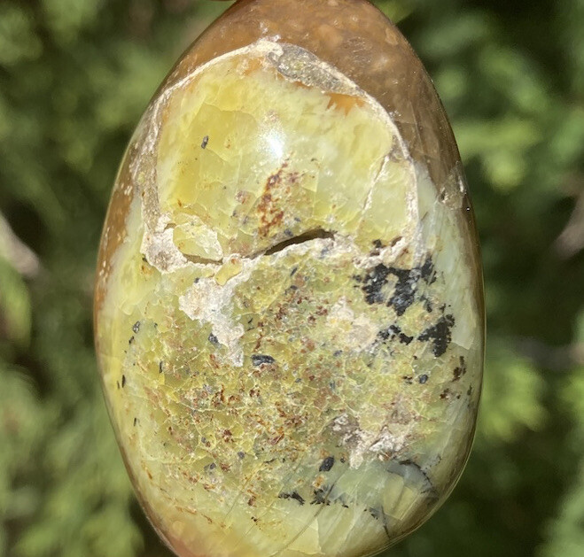Handmade Polished GREEN OPAL Healing Crystal Palm Stone Pebble MADAGASCAR 1.88″