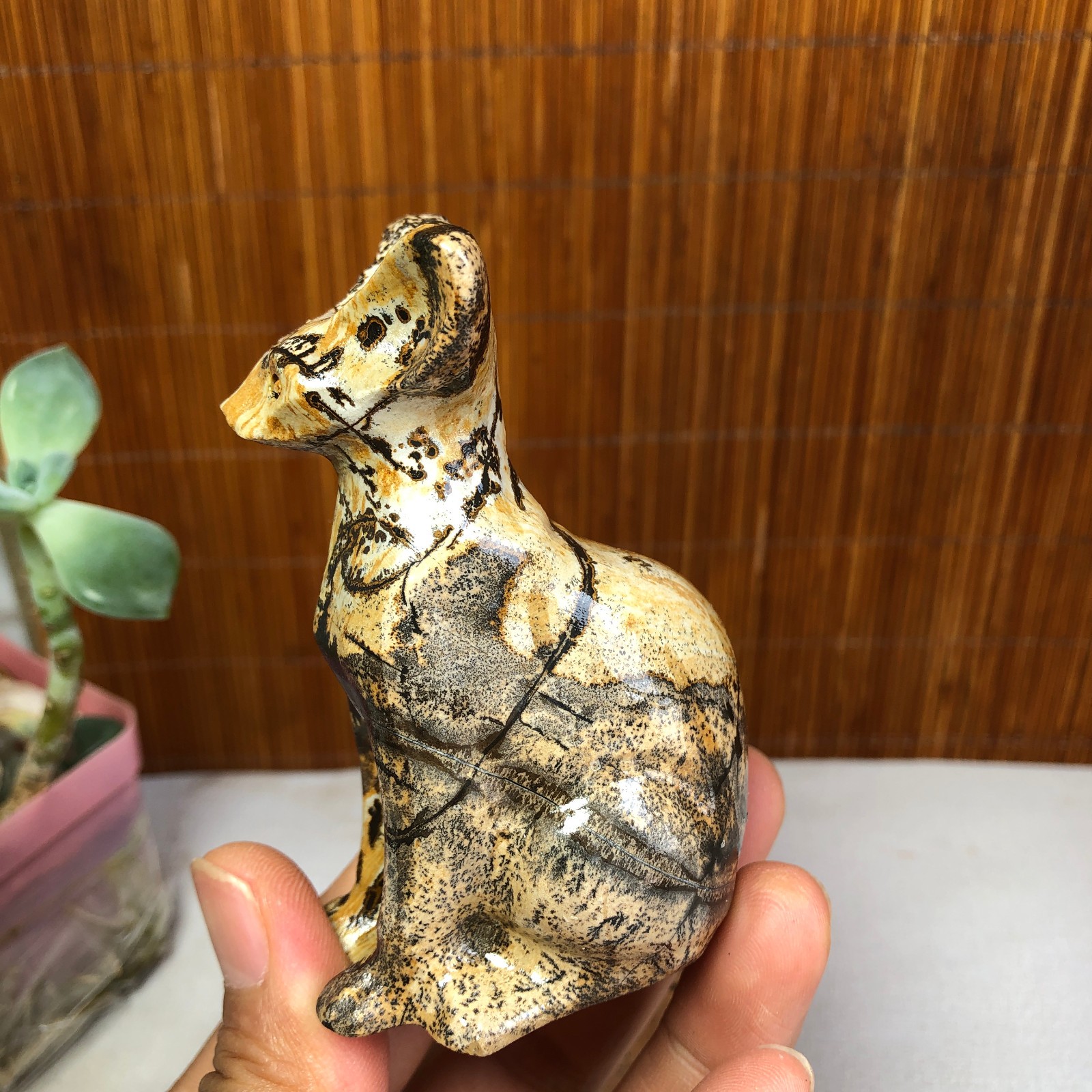 Rare Natural Traditional Chinese Painting Hand Carving Animal Model 136g g8395