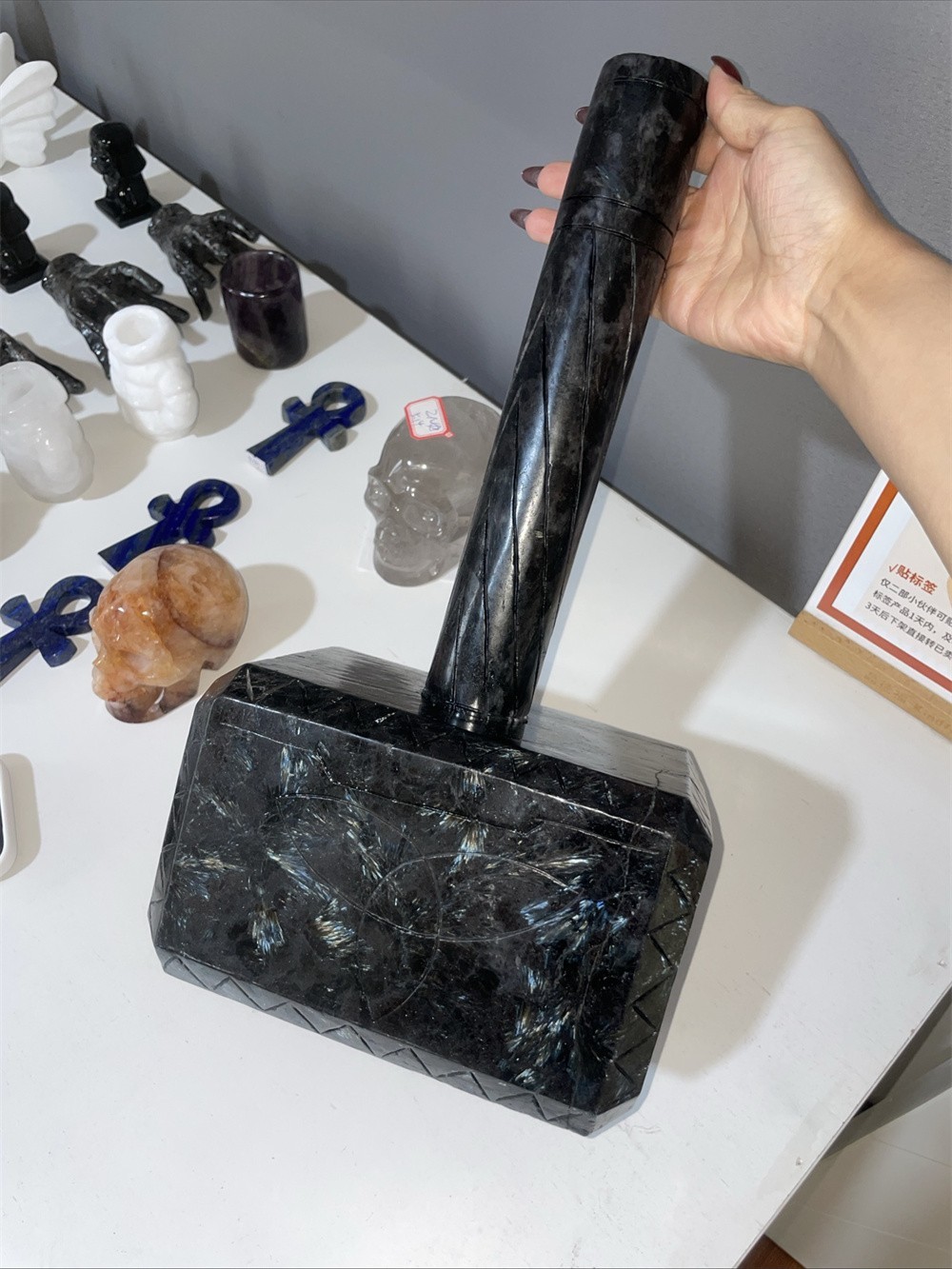 28.4LB 16.3″ Natural Garnet Large Hammer Crystal Heal Carving Quartz Decor