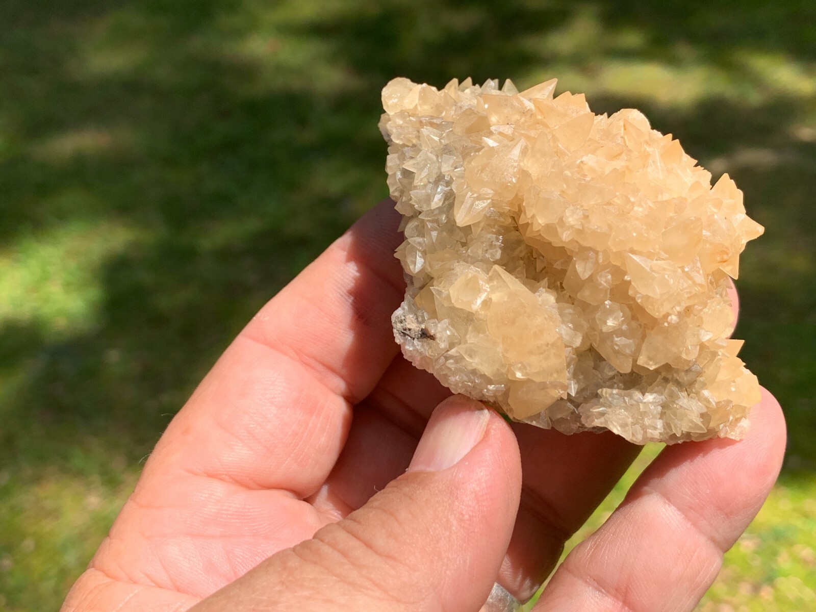 ☆ 2-1/2 x 2 Inch – CALCITE Crystal Cluster ☆ Pugh Quarry Ohio ☆463