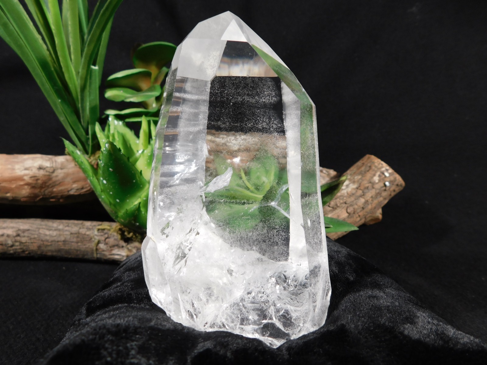 LARGER! SUPER Translucent LEMURIAN Quartz Crystal From Brazil 303gr